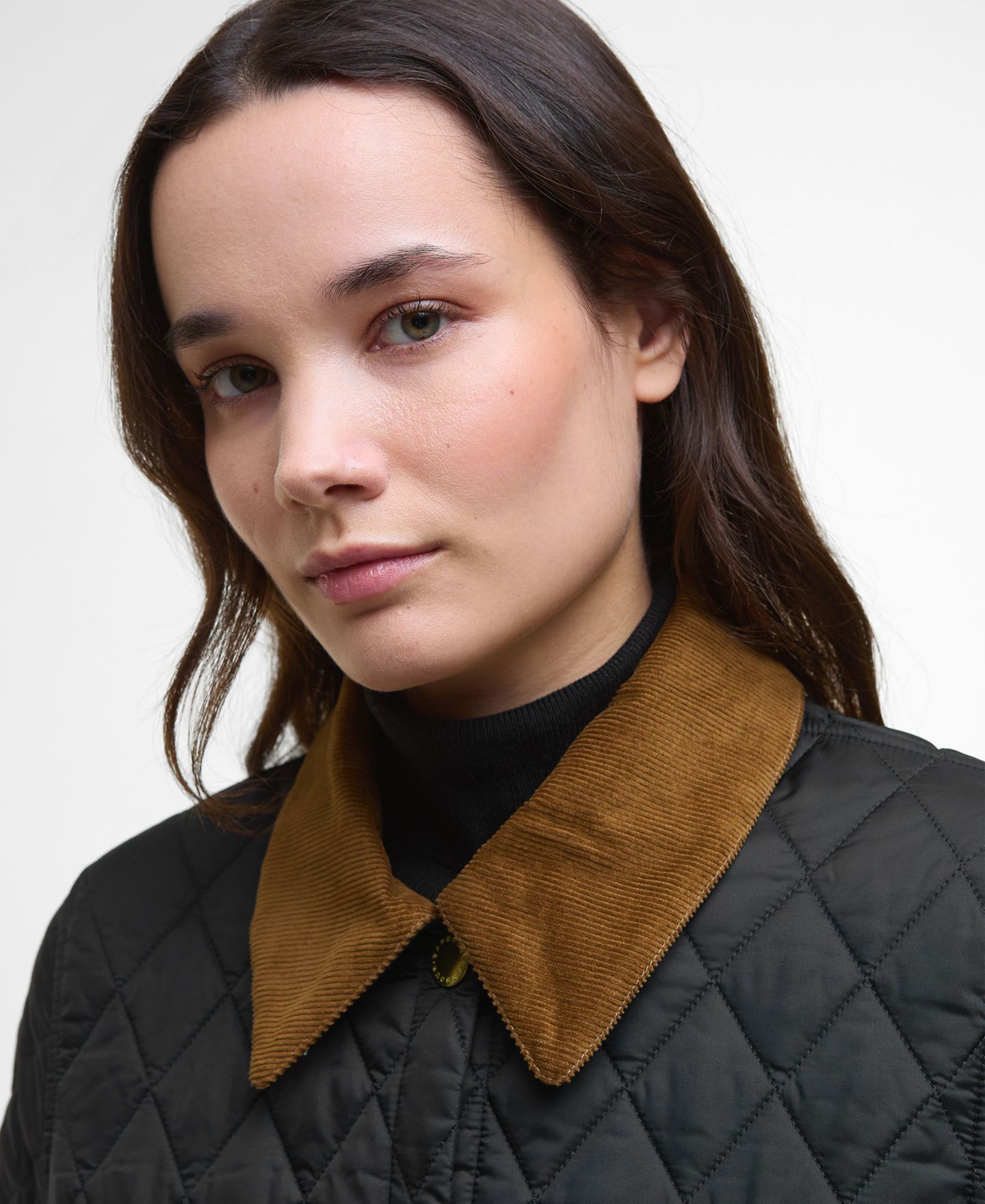 Женская куртка Barbour Cropped Liddesdale, цвет: Чёрный — фото 4