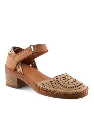 Women's Eveline Mary Jane Shoe with Laser-Cut Detail