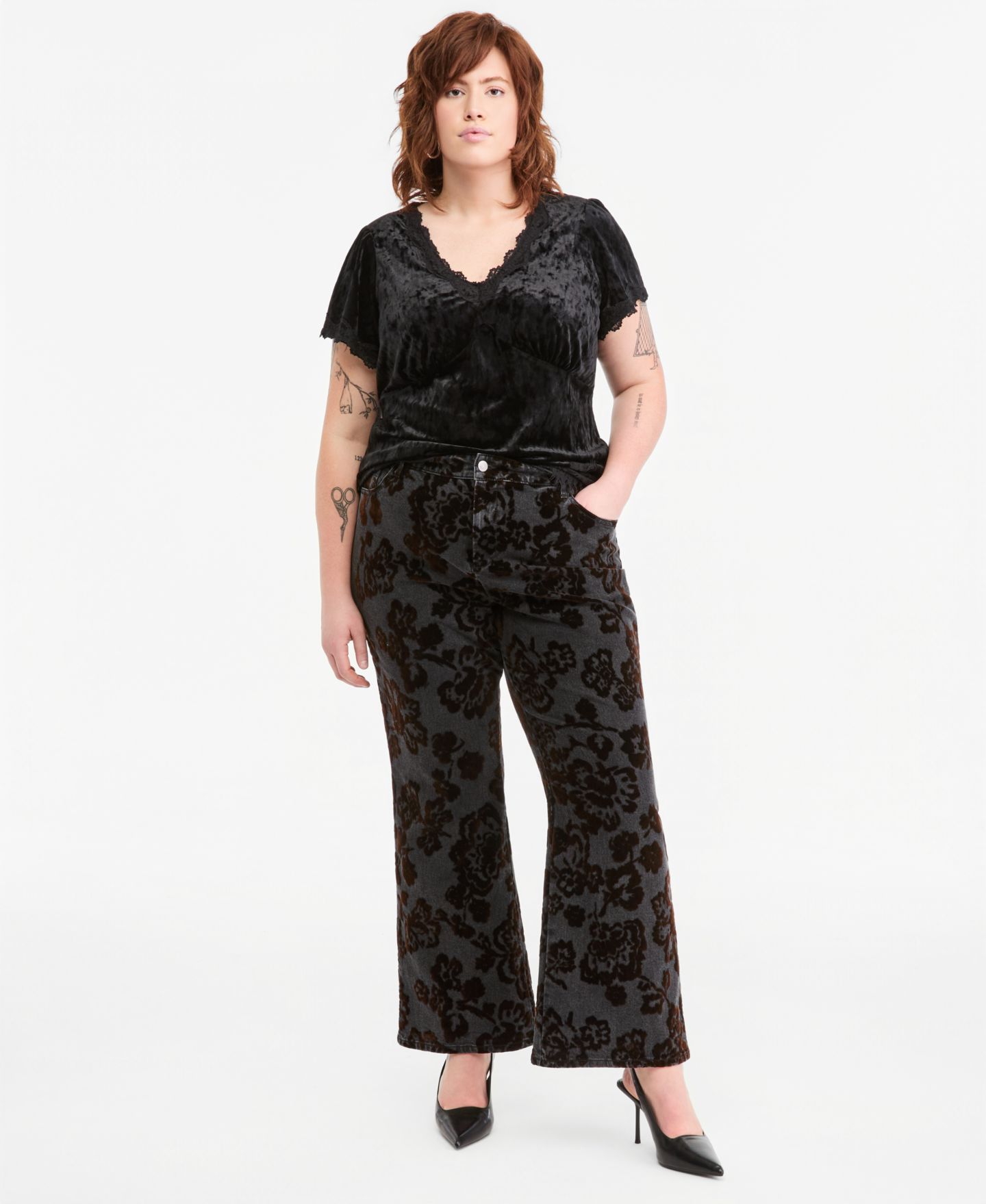 Женские брюки And Now This Plus size Flocked Floral-Print Flared-Leg Denim, цвет: As Is — фото 1
