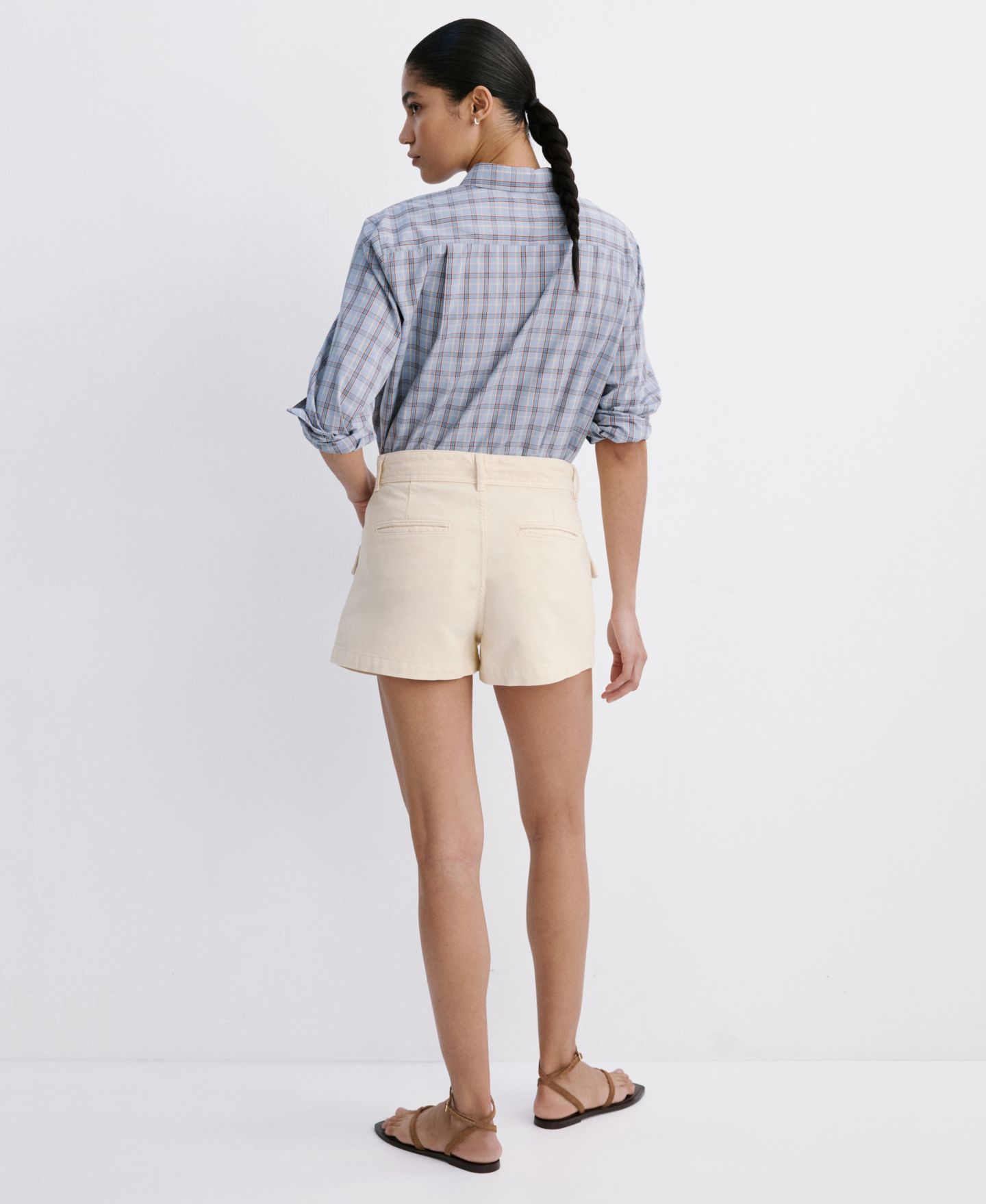 Женские шорты Mango Mid-Rise Flap Pockets Denim Shorts, 2.36" Inseam, цвет: Экрю — фото 3
