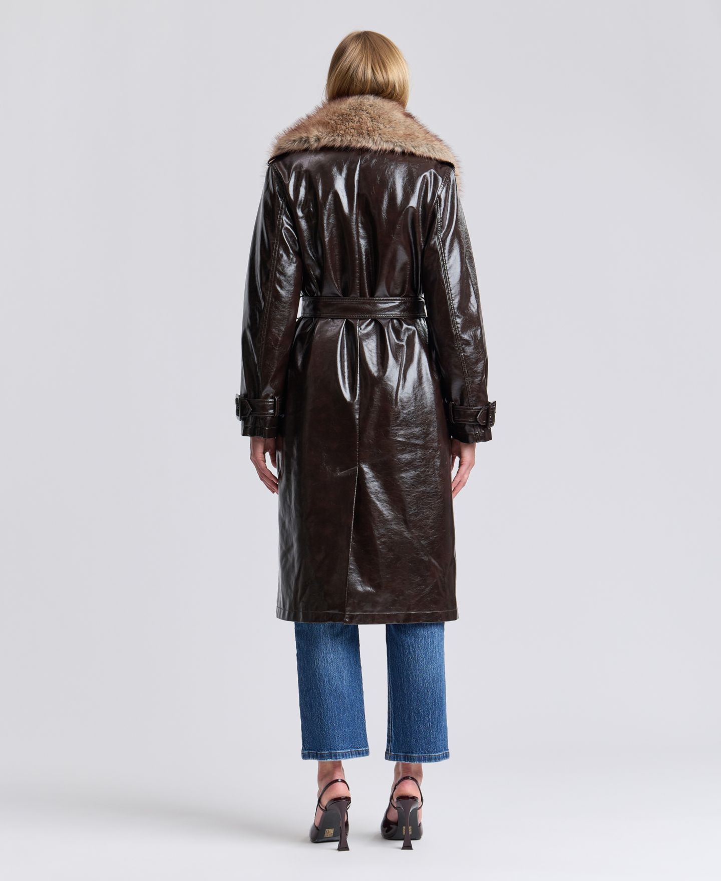 Женское пальто Avec Les Filles Double-Breasted Detachable Faux Fur Shawl Collar Trench, цвет: Тёмный коричневый — фото 6