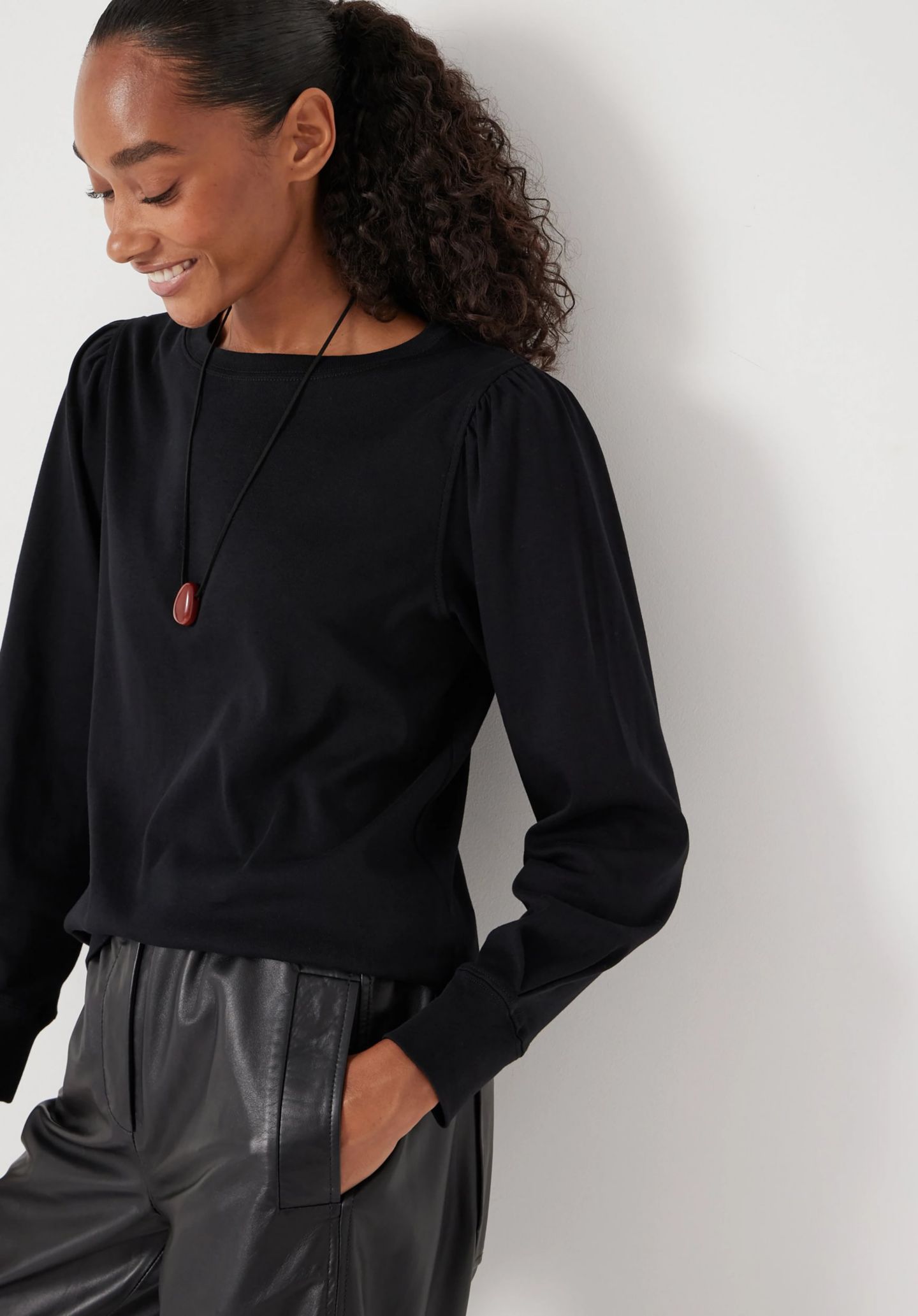 Женский топ Hush Emily Puff Sleeve Relaxed, цвет: Чёрный — фото 4