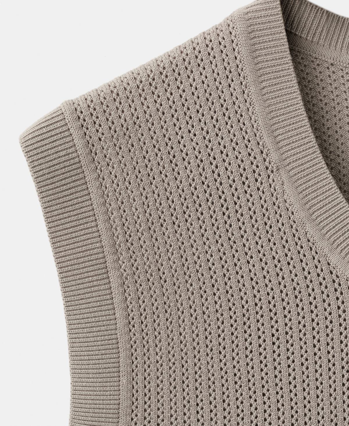 Mango Men's Fine-Knit Vest