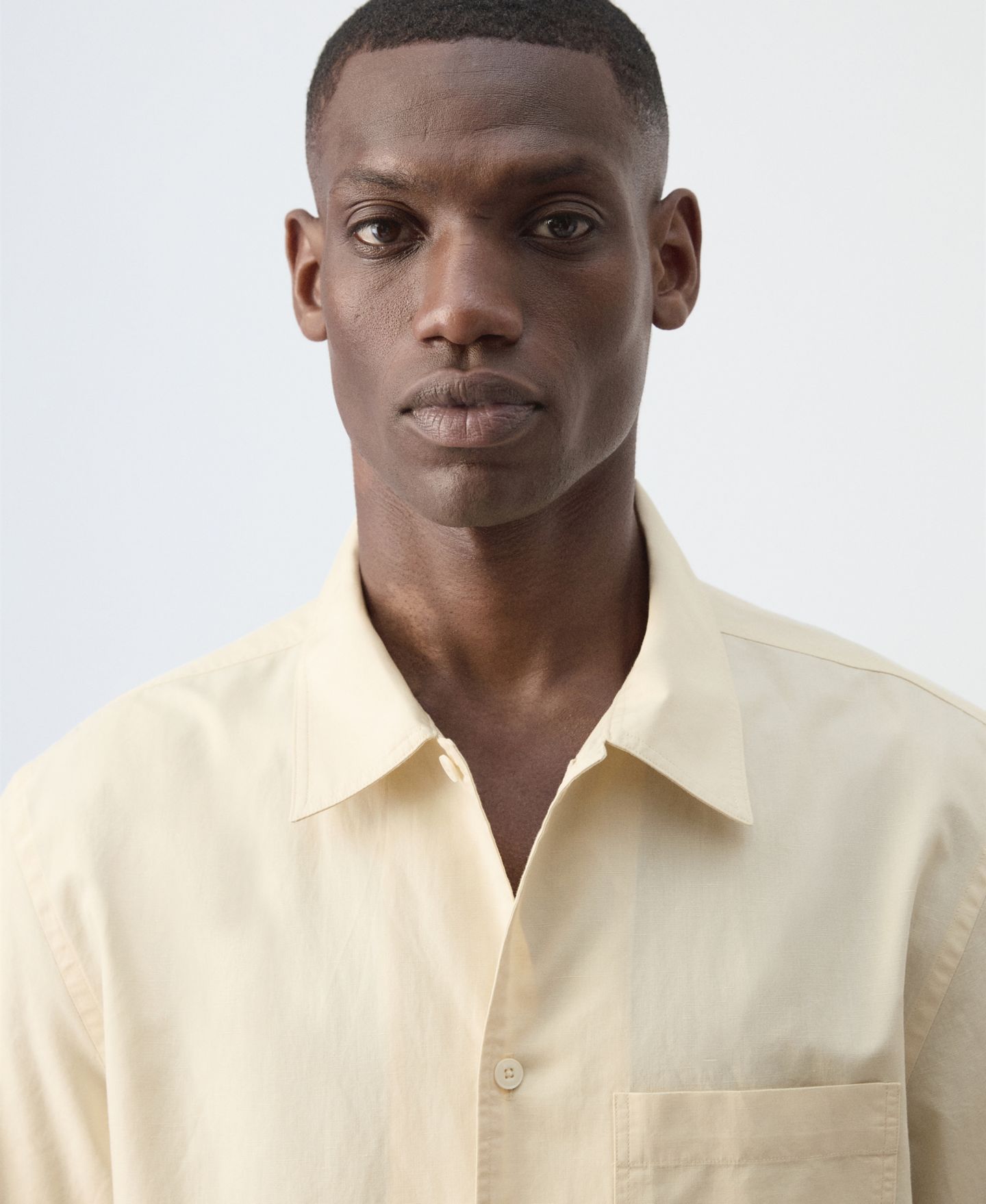 Мужская рубашка MANGO Regular-Fit Cotton-Linen-Blend, цвет: Ванильный — фото 5