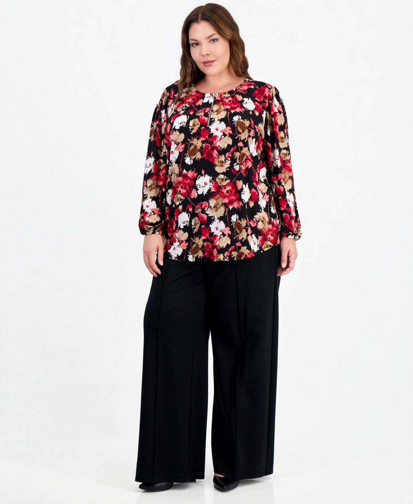 Женская блузка Anne Klein Essentials Plus Size Long-Sleeve V-Neck Floral, цвет: Чёрный разноцветный — фото 3