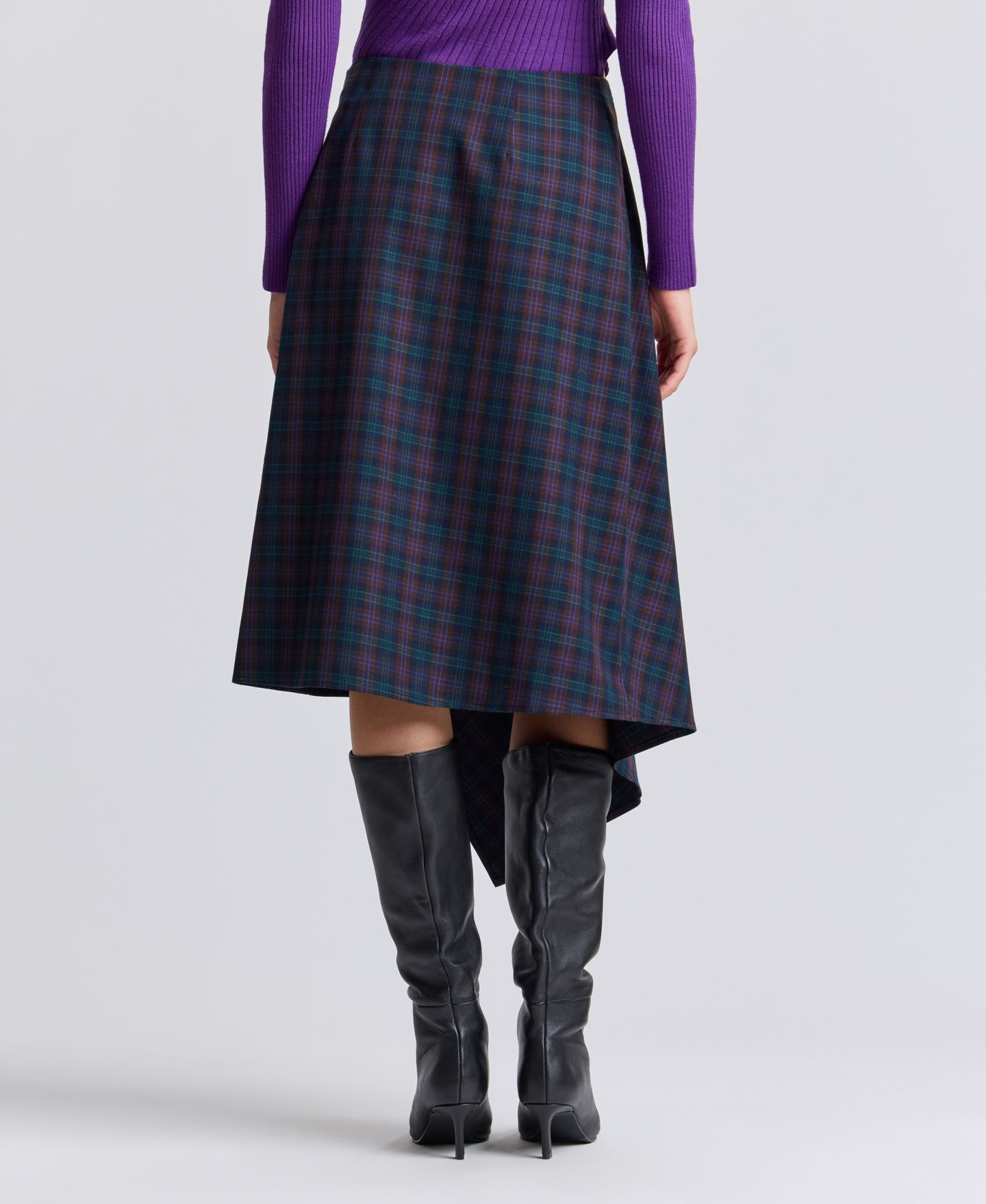 Женская юбка Avec Les Filles Plaid Asymmetrical Wrap Midi, цвет: Мерло / Тёмно-синий клетчатый — фото 4