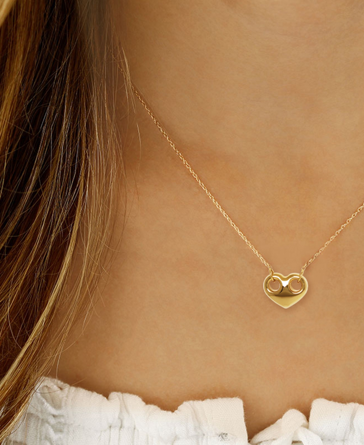 Macy's Open Heart Link Pendant Necklace in 14k Yellow Gold