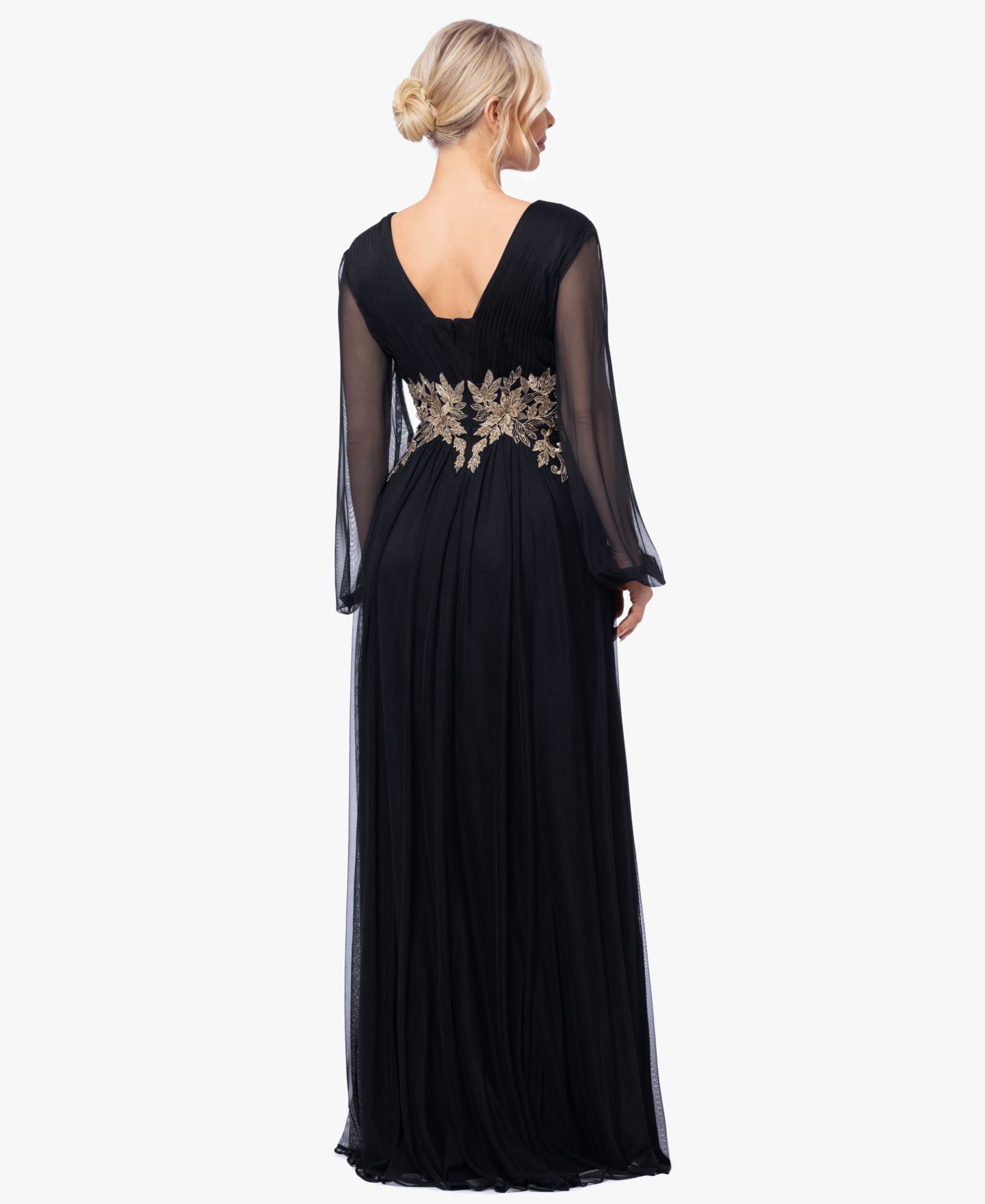 Женские платья Betsy & Adam Plus Size Floral-Applique Long-Sleeve V-Neck Gown, цвет: Чёрный золотой — фото 4