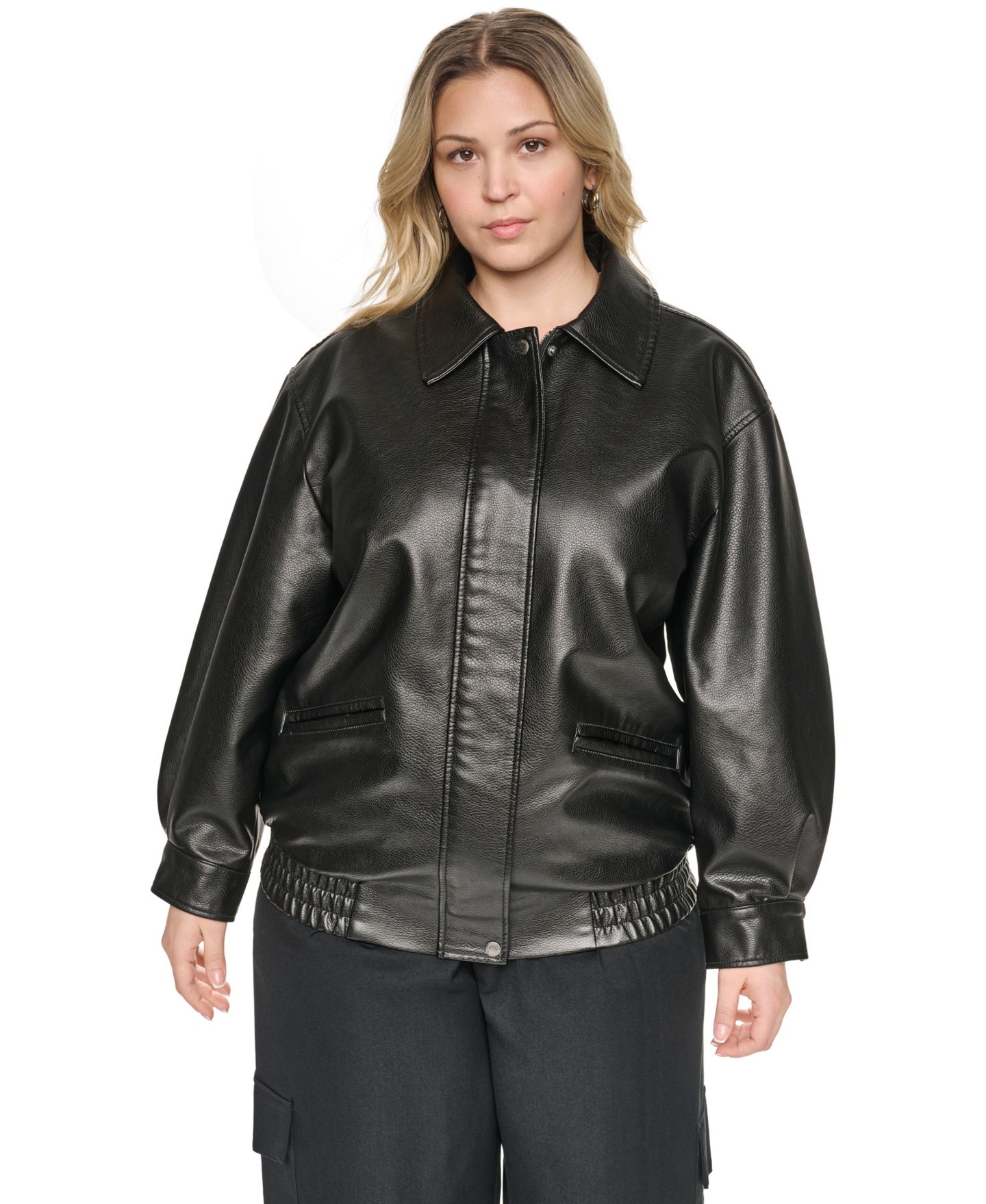 Женская куртка Levi's Plus Size Relaxed-Fit Faux Leather Bomber, цвет: Чёрный — фото 1