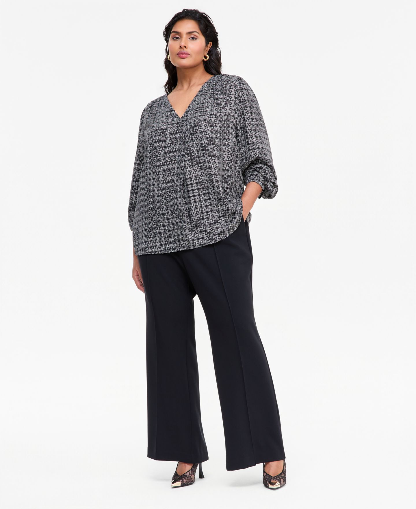 Женская блузка I.N.C. International Concepts Plus Size Long-Sleeve V-Neck Geometric, цвет: Чёрный — фото 3