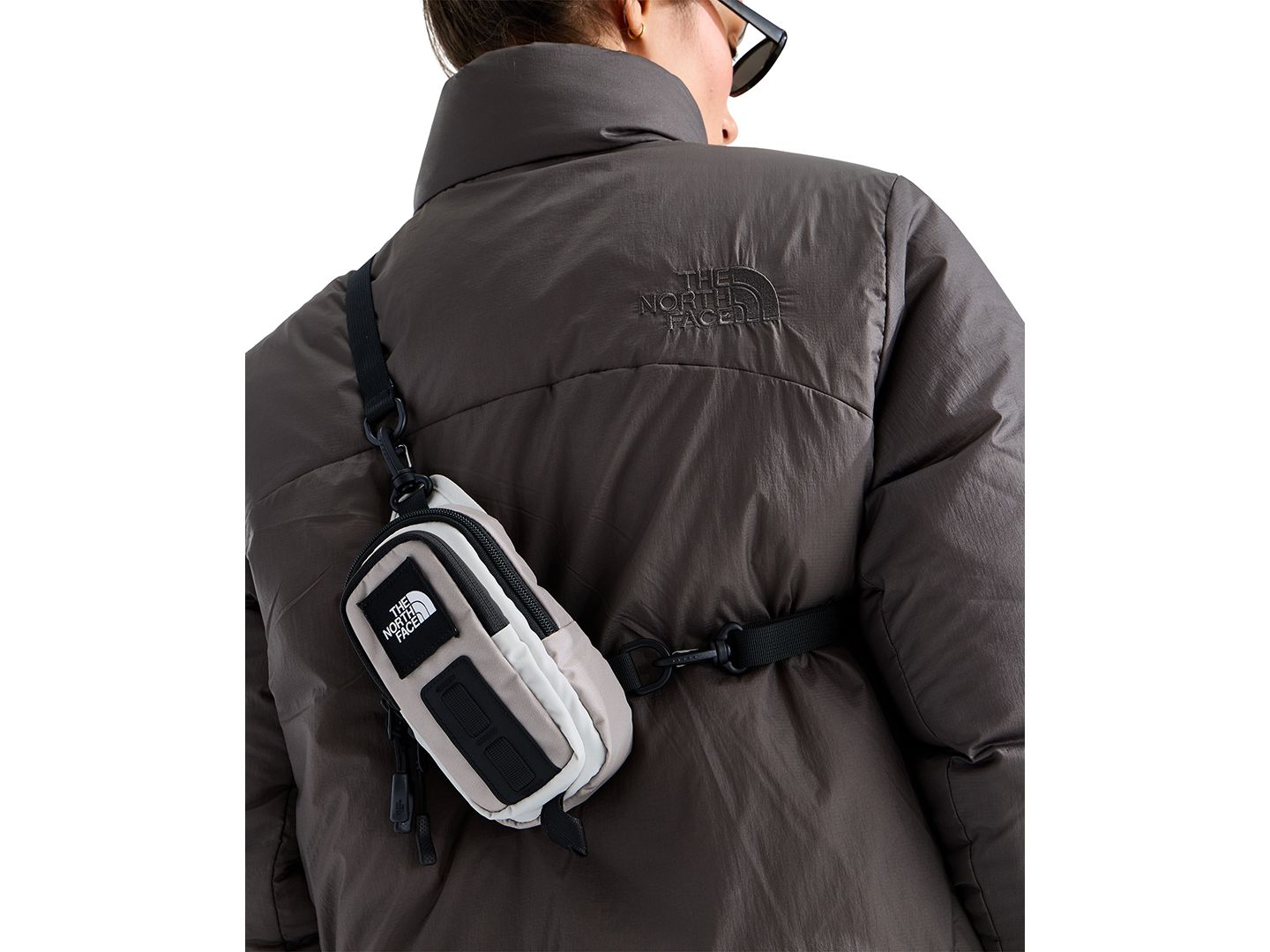 Мужская сумка The North Face Hot Shot Crossbody, цвет: Серо-бежевый / Облачный — фото 3