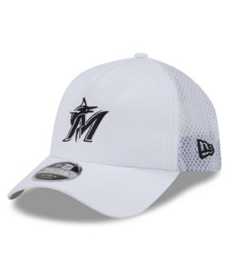 Men's White Miami Marlins 2026 Batting Practice Apex 9FORTY Adjustable Trucker Hat