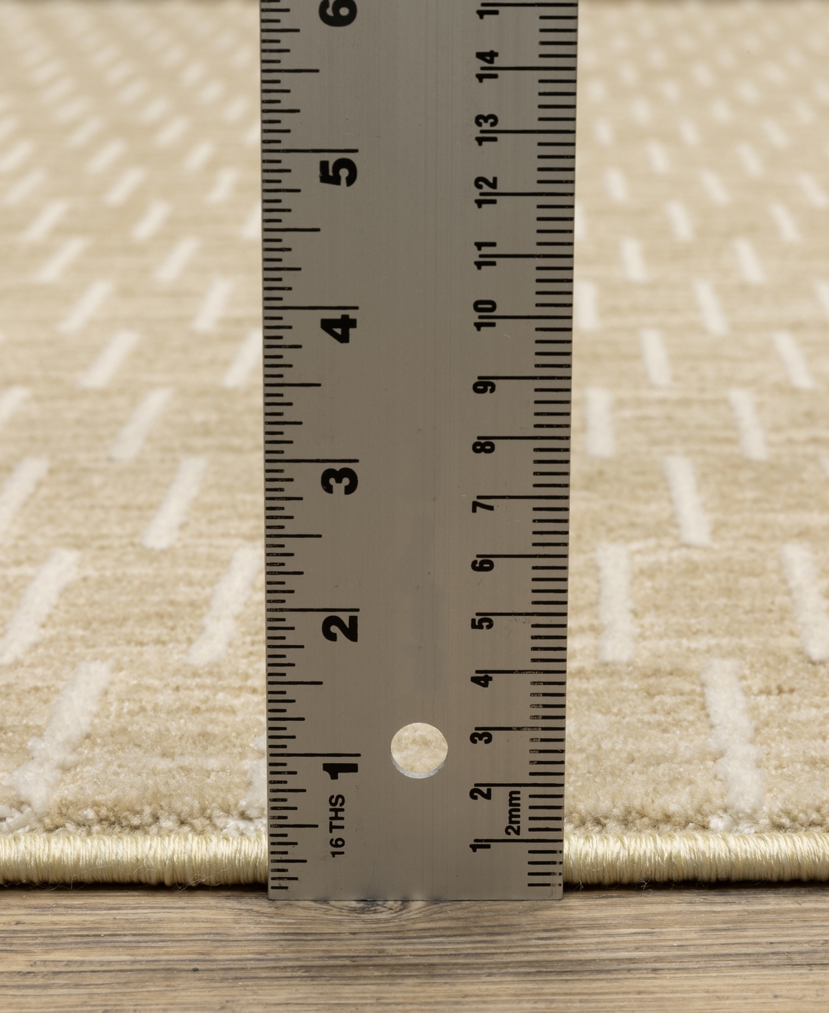 Oriental Weavers Oliver OLV02 6'7"x9'6" Area Rug