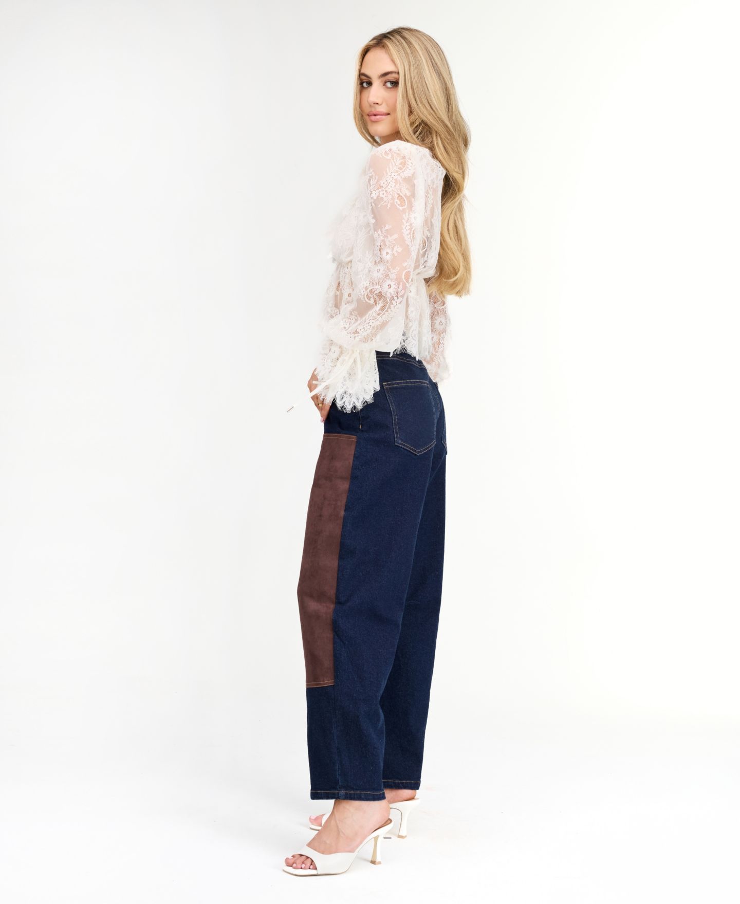Женская блузка Kittenish Mila Eyelash Lace Long-Sleeve V-Neck, цвет: Egret — фото 3