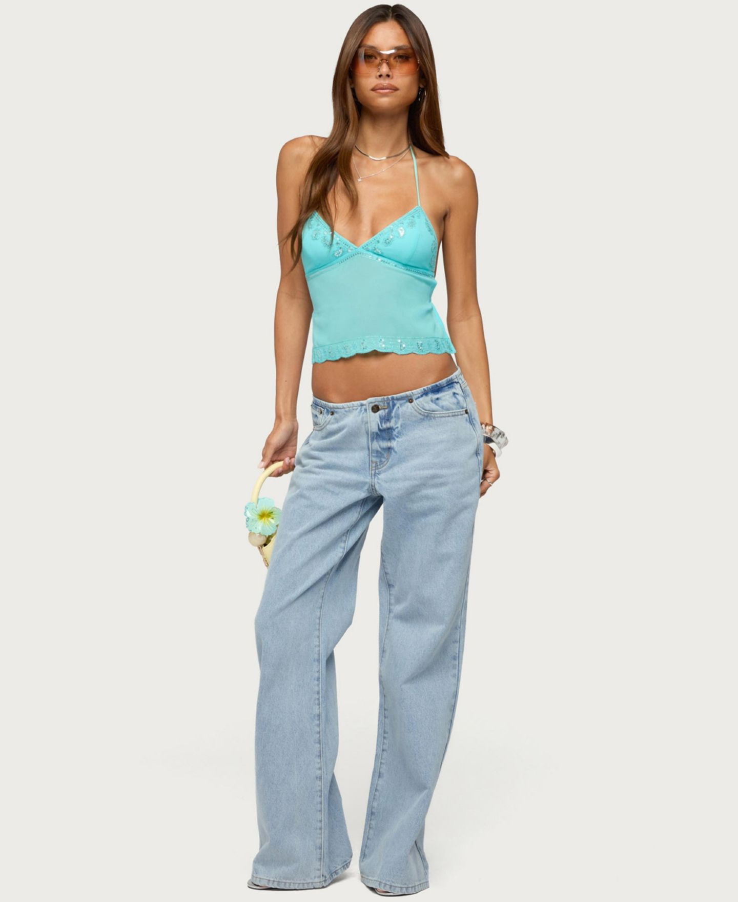 Женские джинсы Edikted Veya Low-Rise Baggy & Relaxed-Fit, цвет: Светлый синий потёртый — фото 5