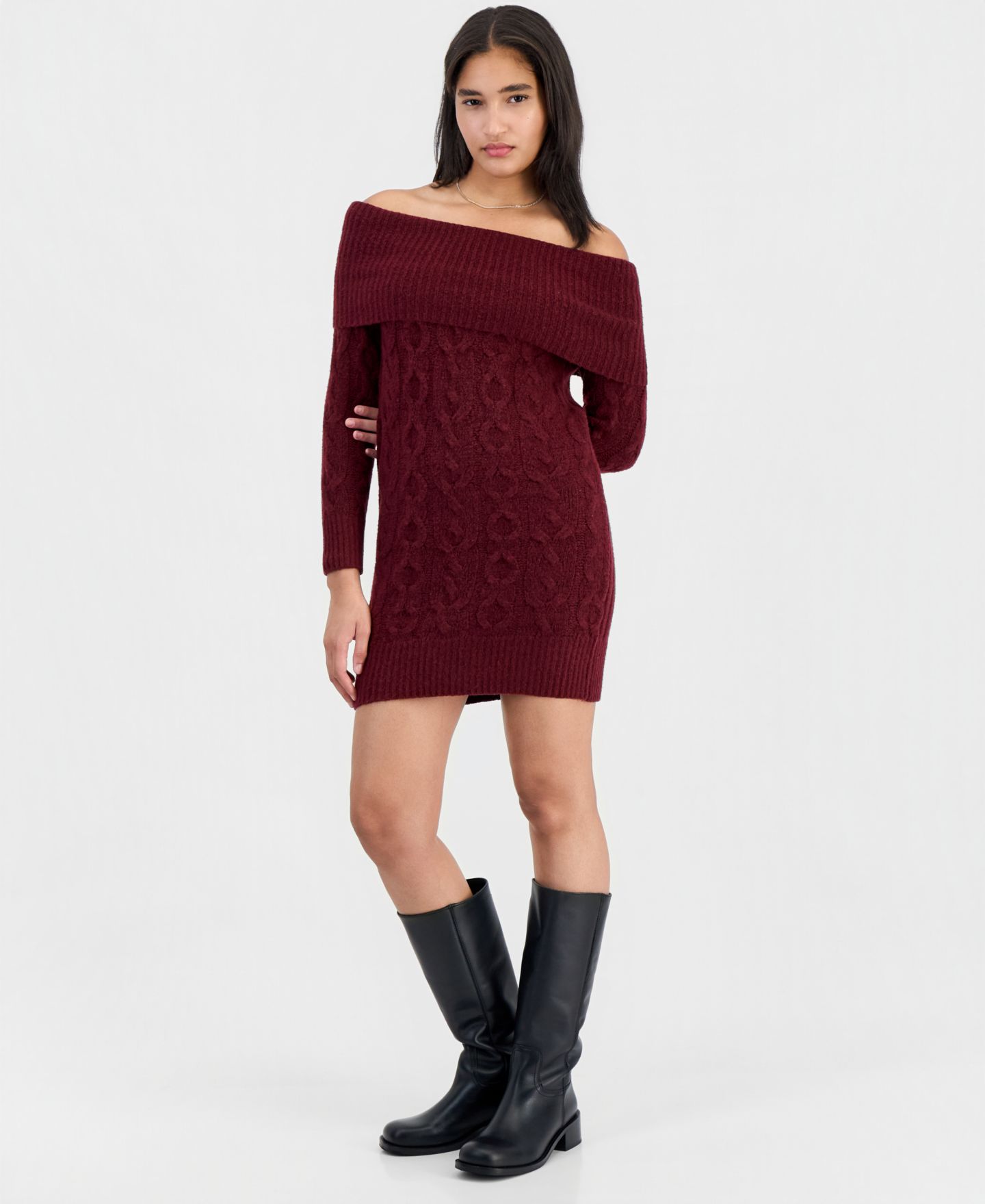 Женское платье Madden Girl Juniors' Marilyn Cable-Knit Off-the-Shoulder Mini Sweater Dress, цвет: Бордовый — фото 1