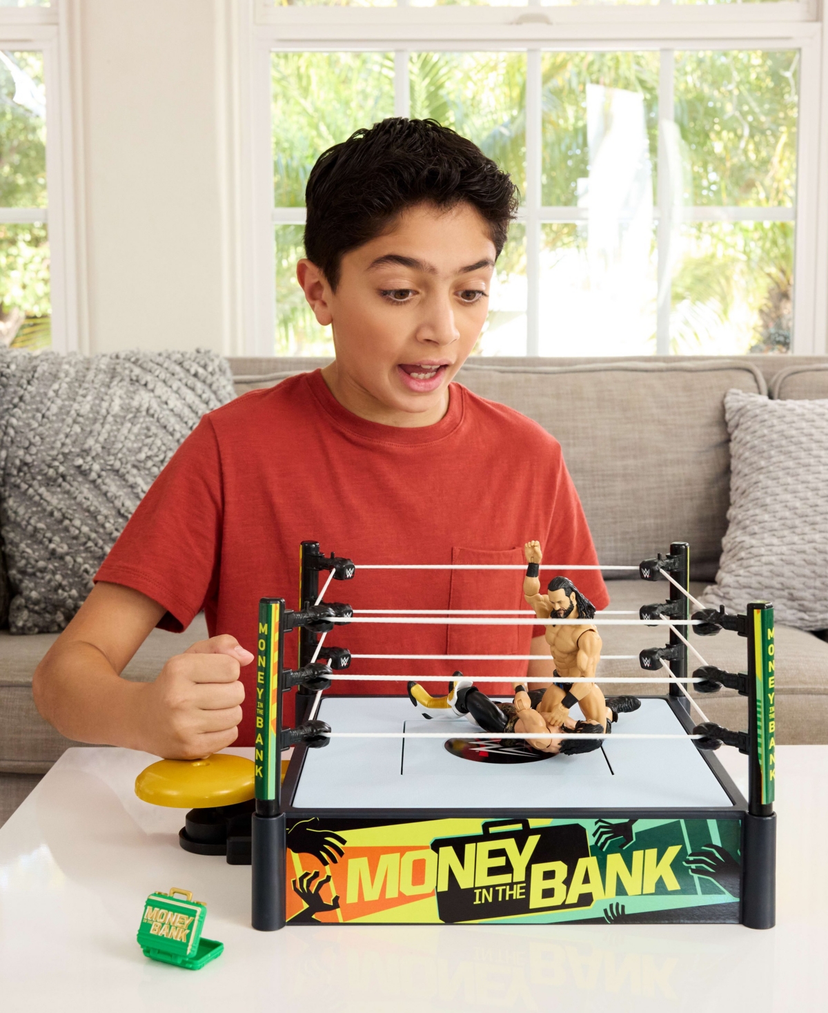 Wwe Money In The Bank Cash-In Ring Playset with 2 Play Modes and 40+ Sounds, Ages 6+