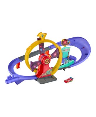 Lightning McQueen Light-Up Celebration Raceway 2-Piece Playset, Ages 4+