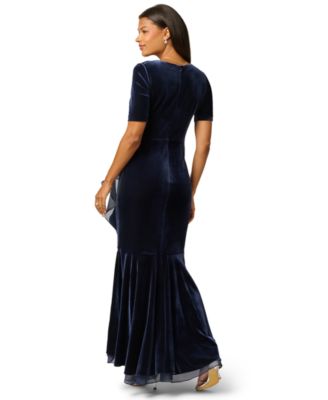 burgundy dress for funeral Asymmetric Midi with Chiffon, Long Sleeves, Velvet & Side Slit Olivianna Watching Anyone But You SeasonLabel: fall-winter Shoe size:9.5EE This Burgundy Slip Formal