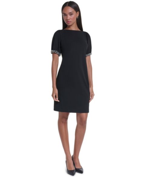 Женское платье KARL LAGERFELD PARIS Boat Neck Sheath Dress With Imitation Pearl Sleeve Cuff, цвет: Чёрный