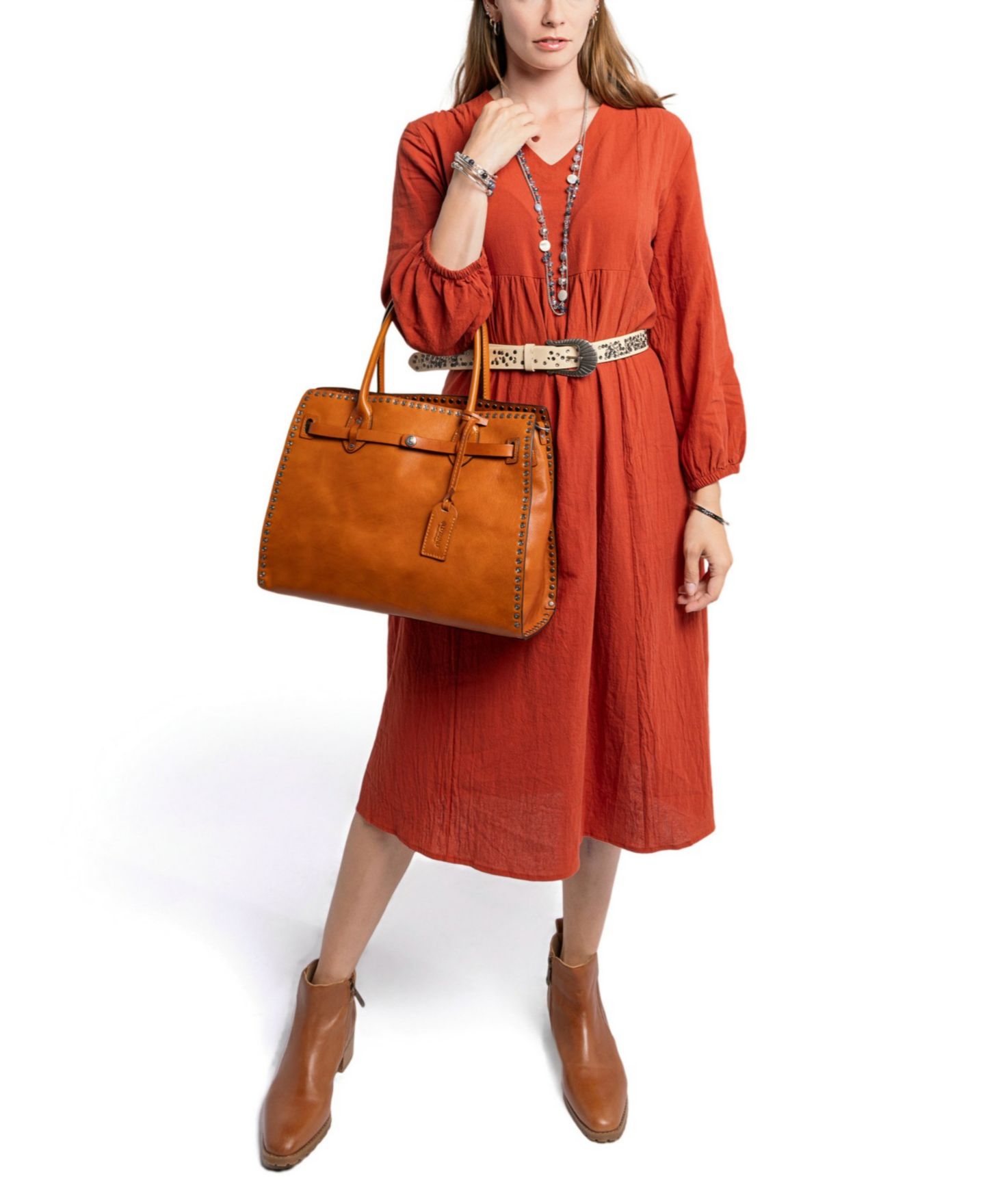 Женская сумка OLD TREND Westland Large Studded Leather Satchel, цвет: Верблюжий — фото 5