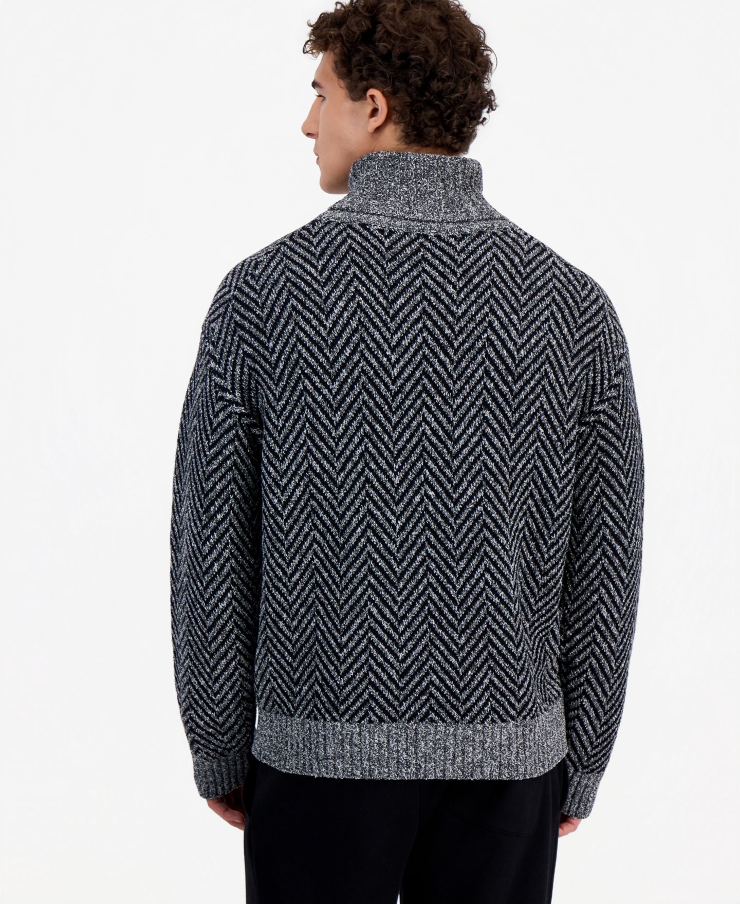 Мужской свитер Hugo Boss Sherborne Herringbone Oversized Turtleneck, цвет: Чёрный — фото 4