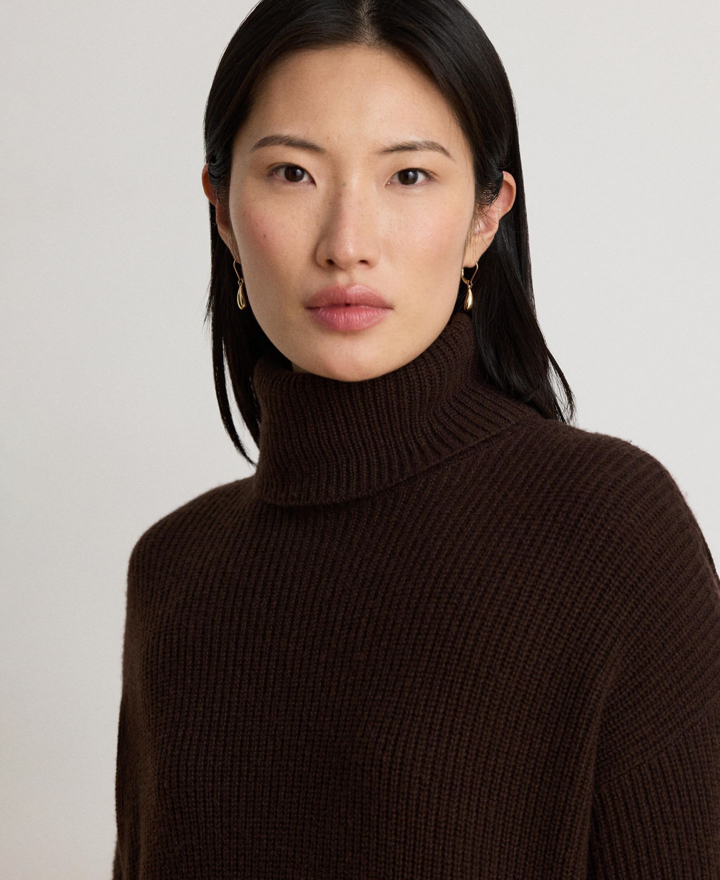 Женское платье Lauren Ralph Lauren Areena Wool-Cashmere Turtleneck Cocoon Sweater Dress, цвет: Коричневый — фото 4