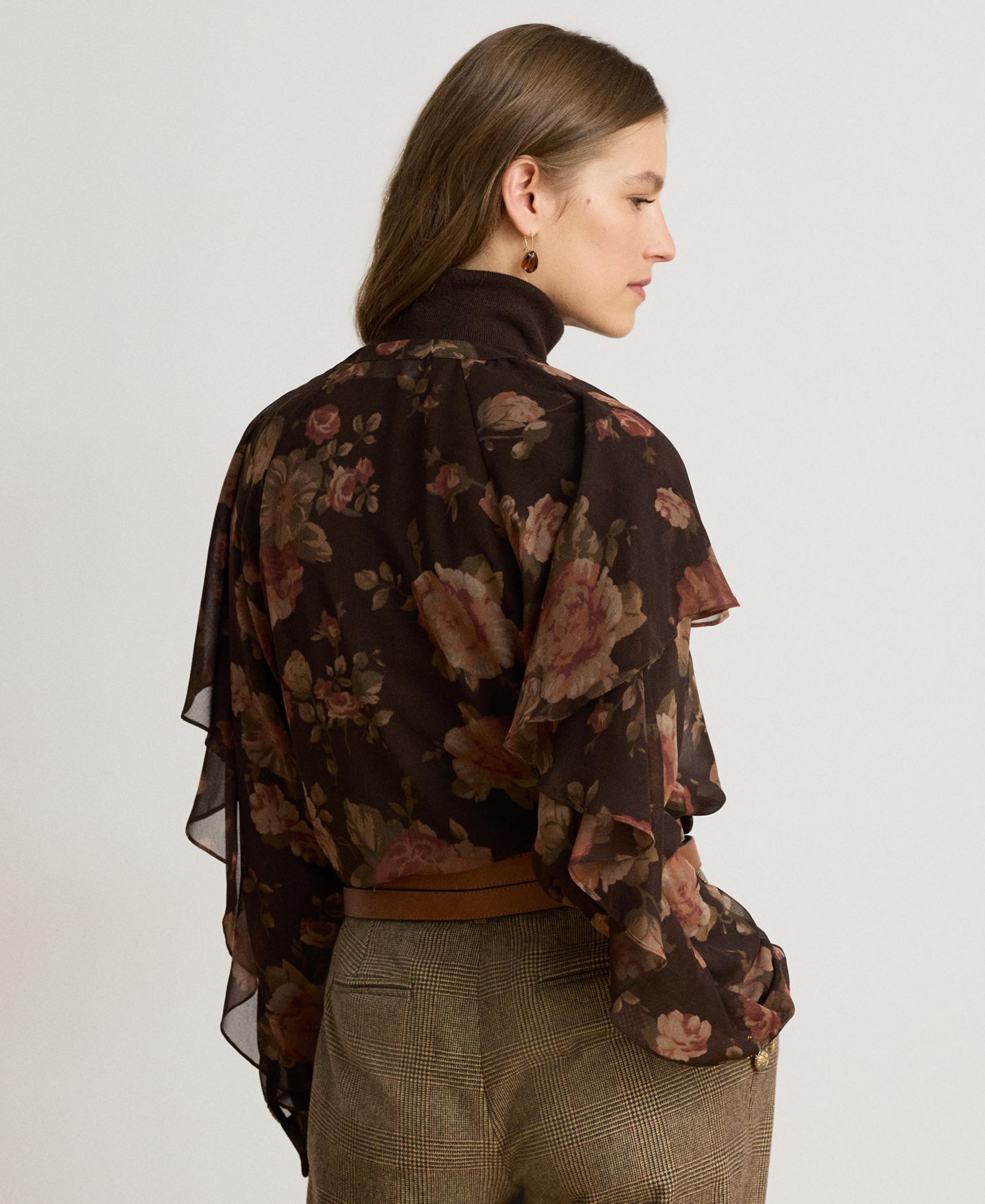 Женская блузка Lauren Ralph Lauren Graceful Floral-Print Ruffle-Trim Chiffon V-Neck, цвет: Коричневый разноцветный — фото 6