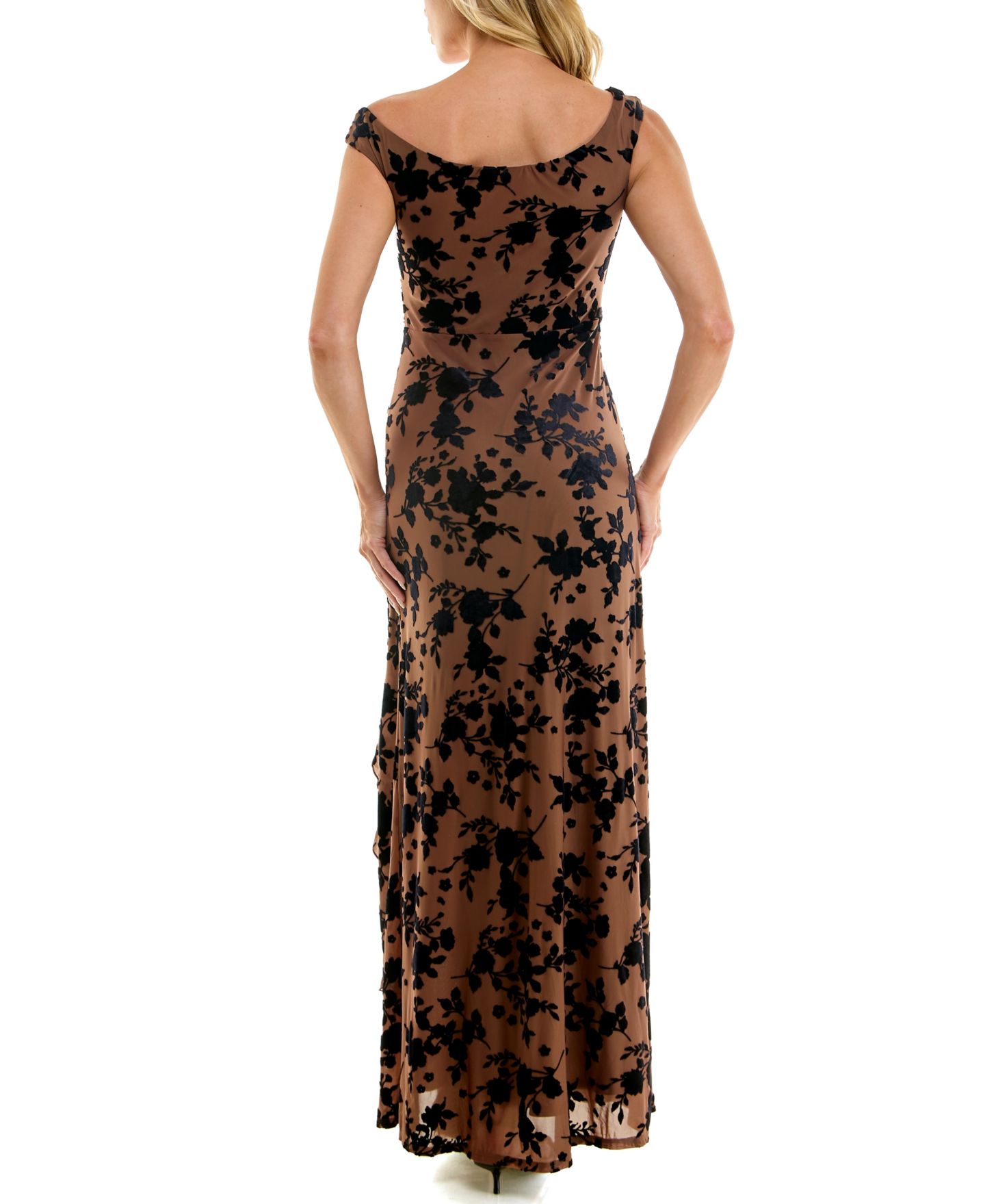 Женское платье ROW A Juniors' Velvet Burnout Off-The-Shoulder Maxi, цвет: Коричневый / Чёрный — фото 5