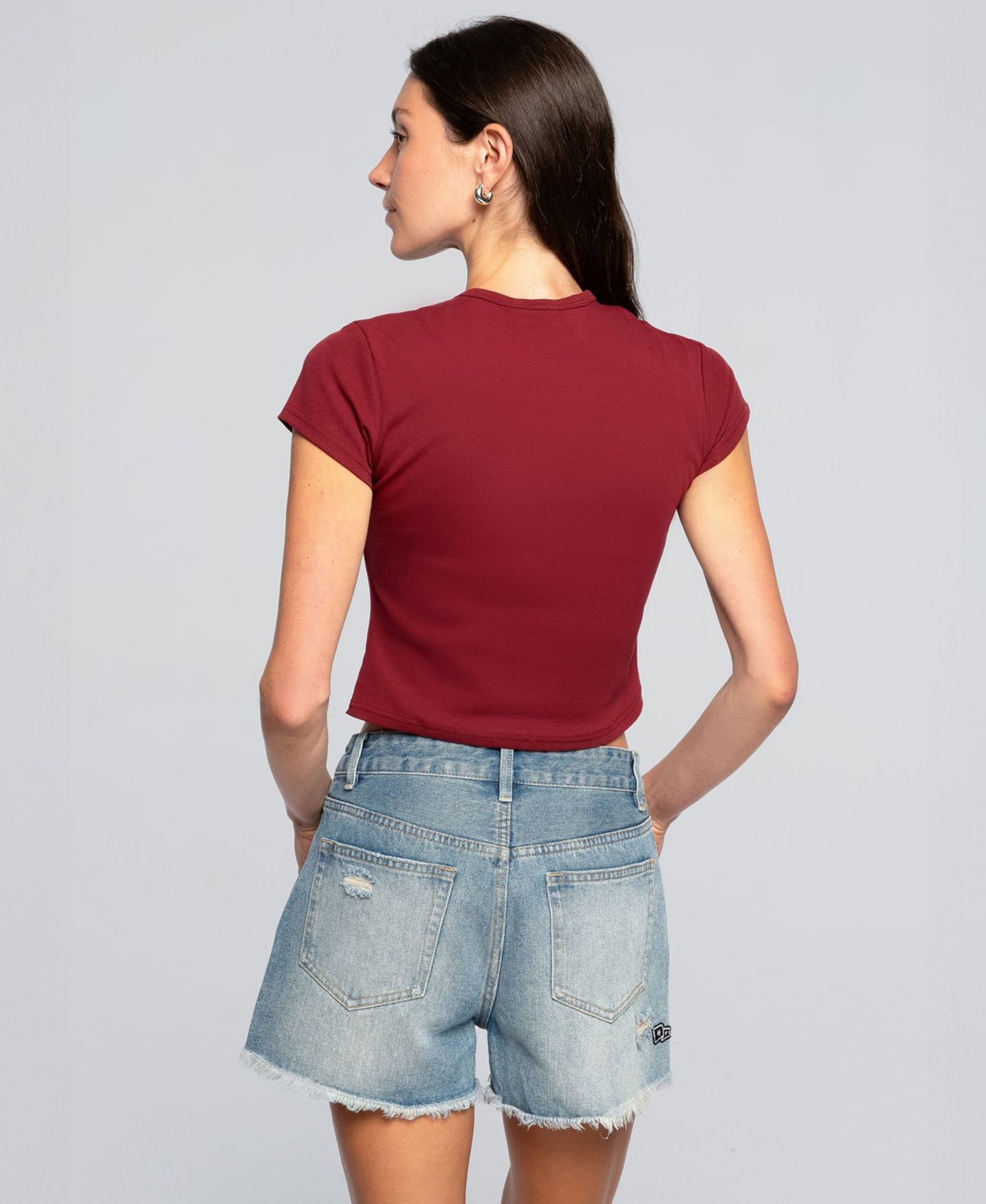 Женская футболка Hype And Vice Miami Heat Small Logo Cropped Crewneck Baby T-Shirt — фото 2