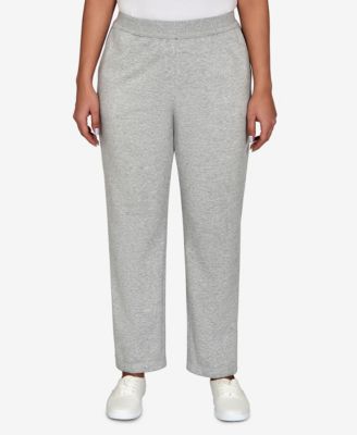 Petite Pull-On Straight-Leg Mid-Rise Denim Pants