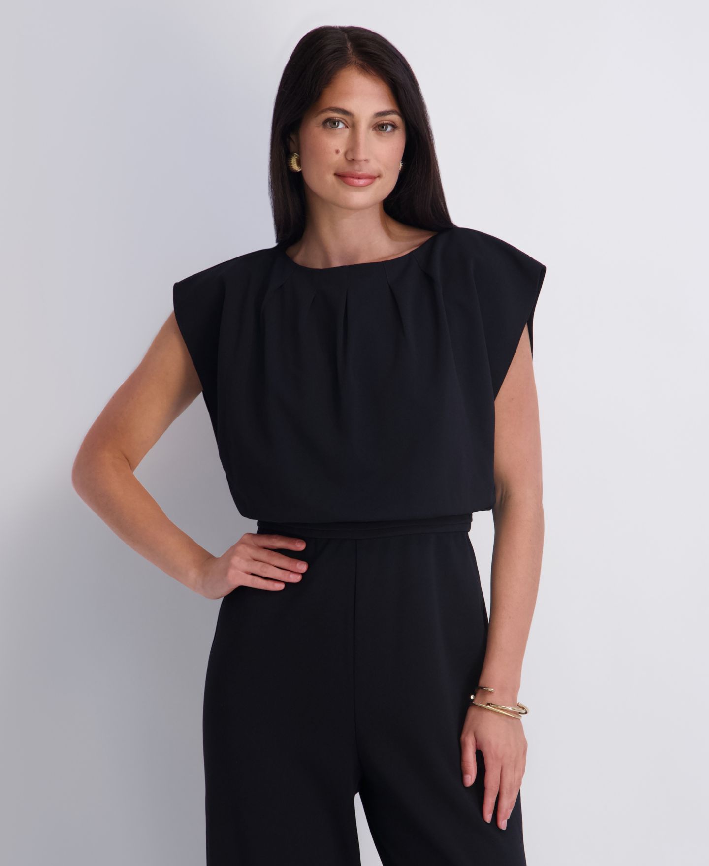 Женский комбинезон Kensie Crepe Scuba Wide-Leg Cap-Sleeve Business Casual Jumpsuit, цвет: Чёрный — фото 4