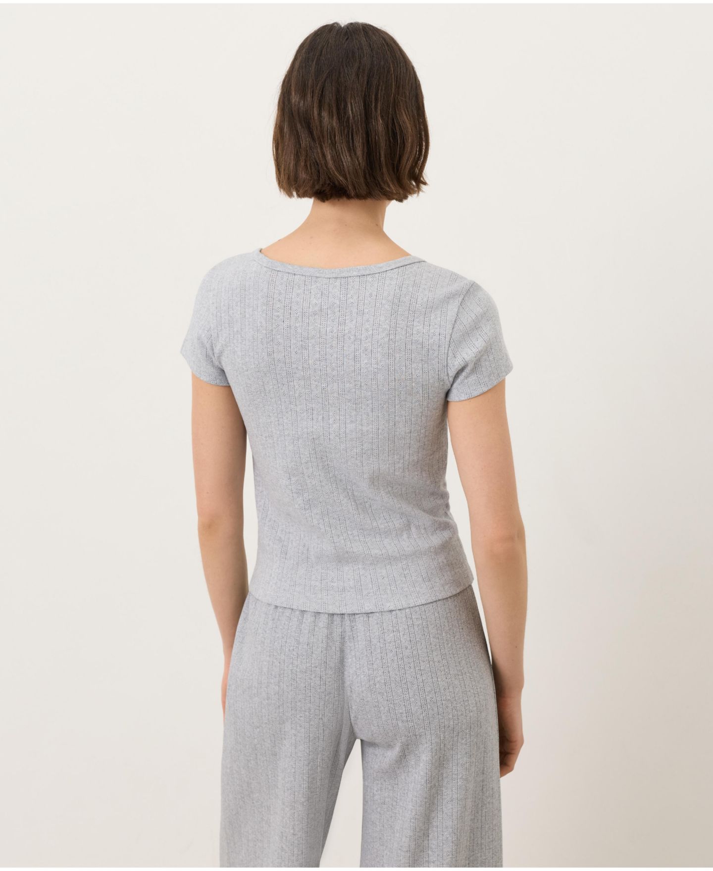 Женская футболка Pact Organic Cotton Pointelle Scoop Neck, цвет: Меланжевый серый — фото 3