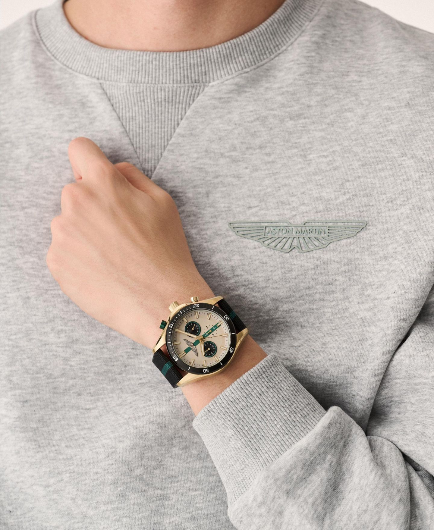 Мужские часы Aston Martin Quartz Three-Hand Fabric Strap Watch 45mm — фото 5