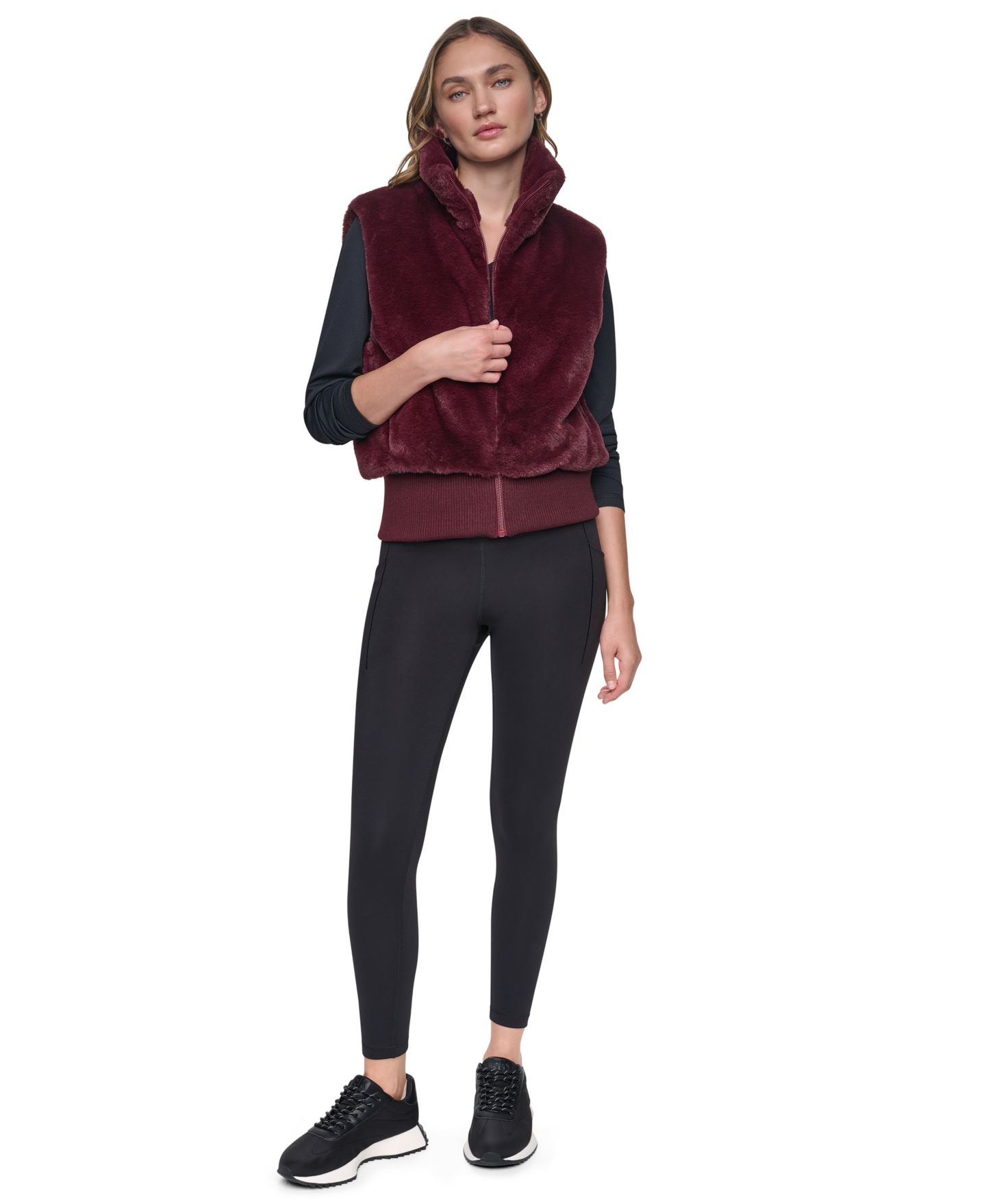 Женский жилет DKNY Sport Mock-Neck Ribbed-Knit Hem Faux Fur Vest, цвет: Чёрный — фото 13
