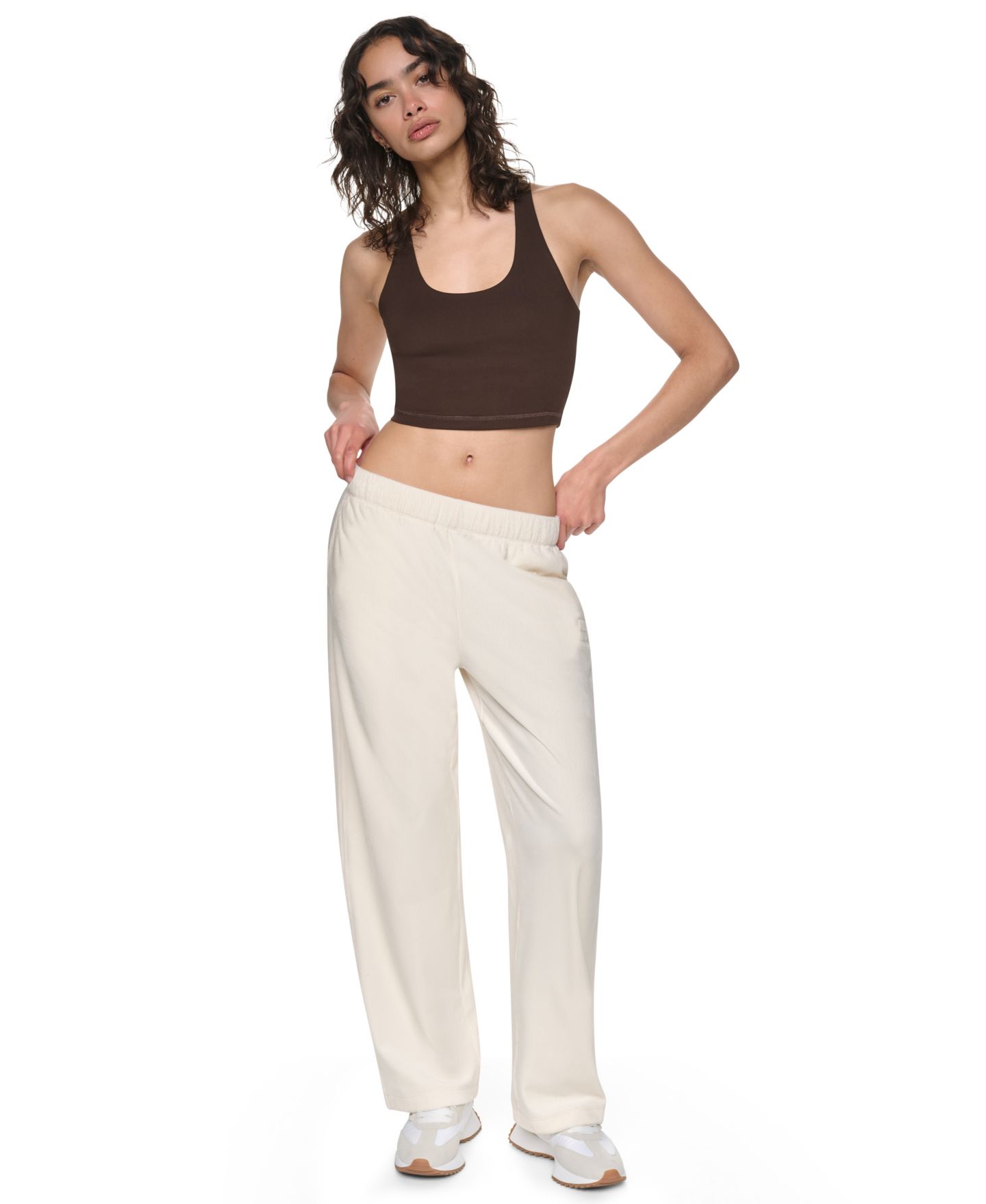 Женские брюки DKNY Sport High-Rise Ribbed Super-Soft Velour Straight Leg, цвет: Чёрный — фото 24