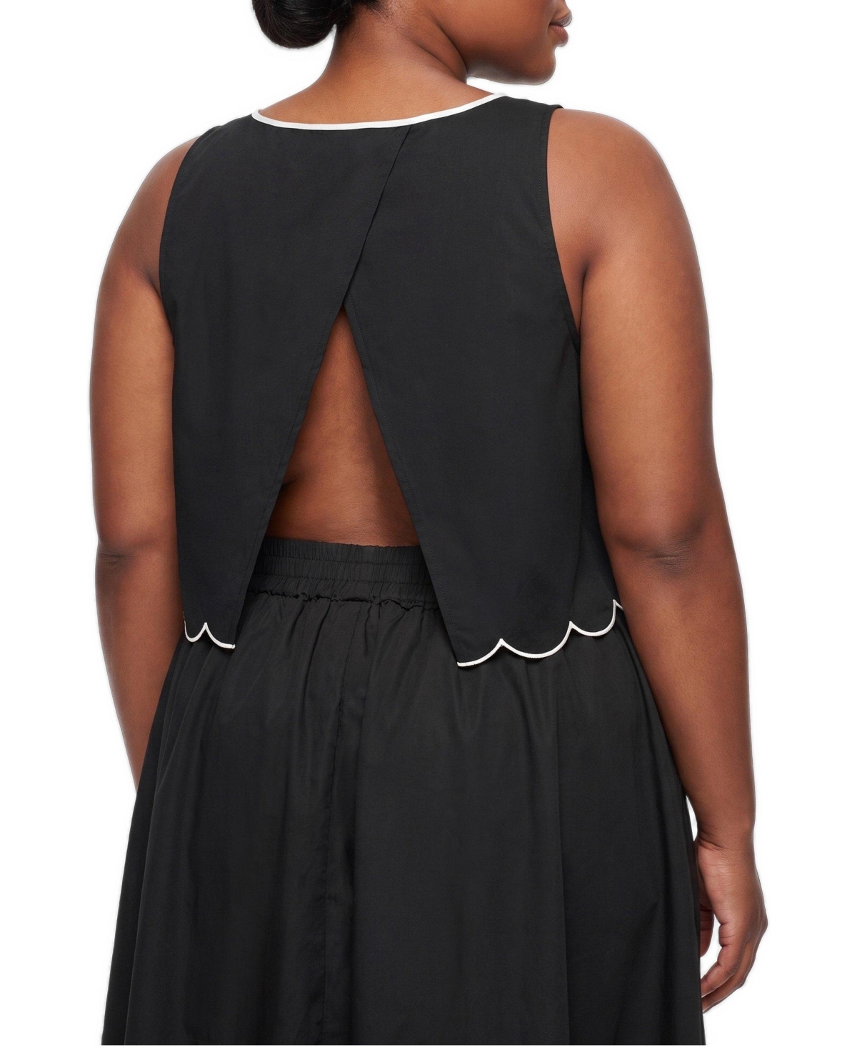 Torrid Women's Plus Belle Isle Scallop Edge Top