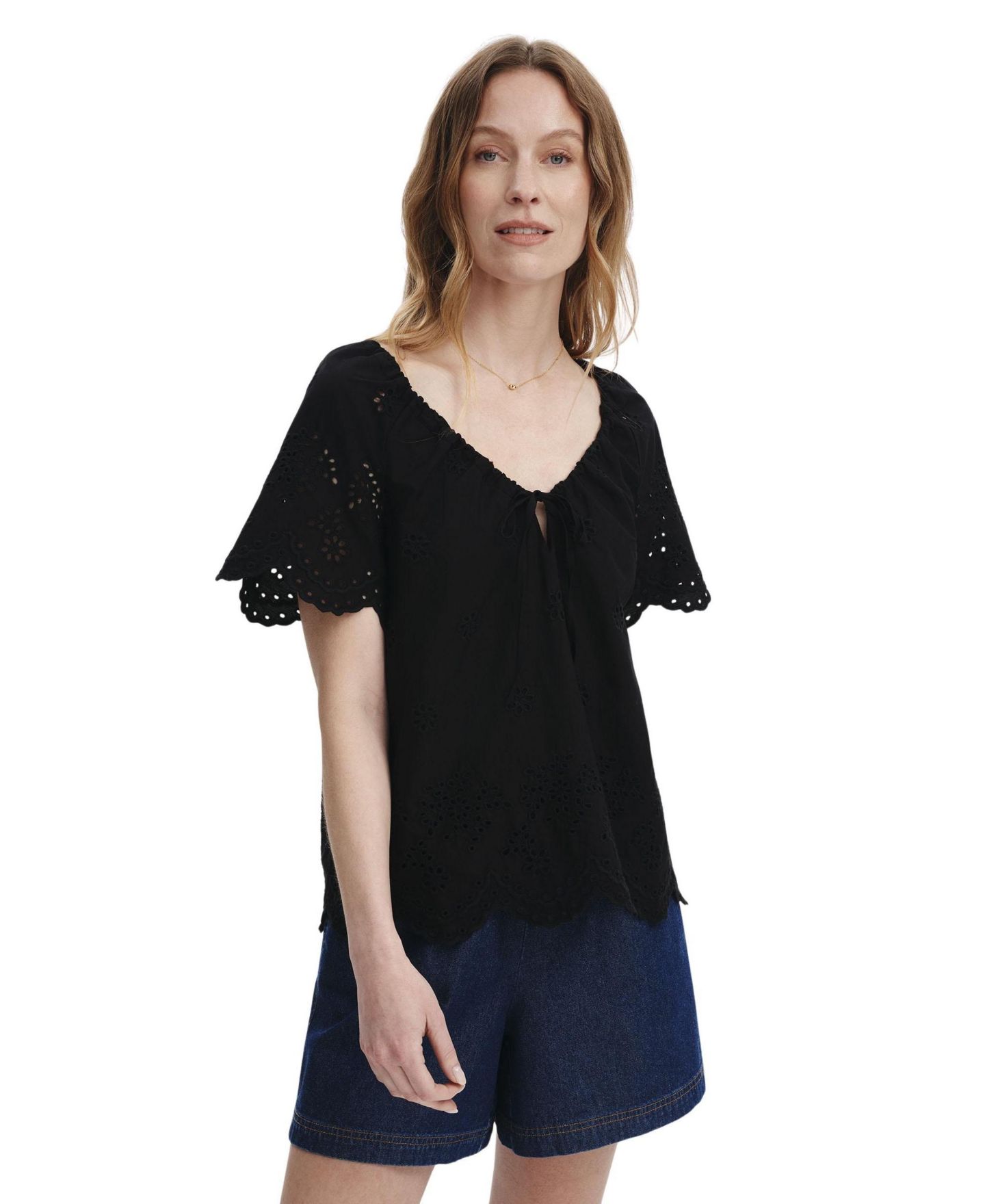Женский топ Finery London Ruthie Floral-Embroidered V-Neck Short-Sleeve, цвет: Чёрный — фото 5
