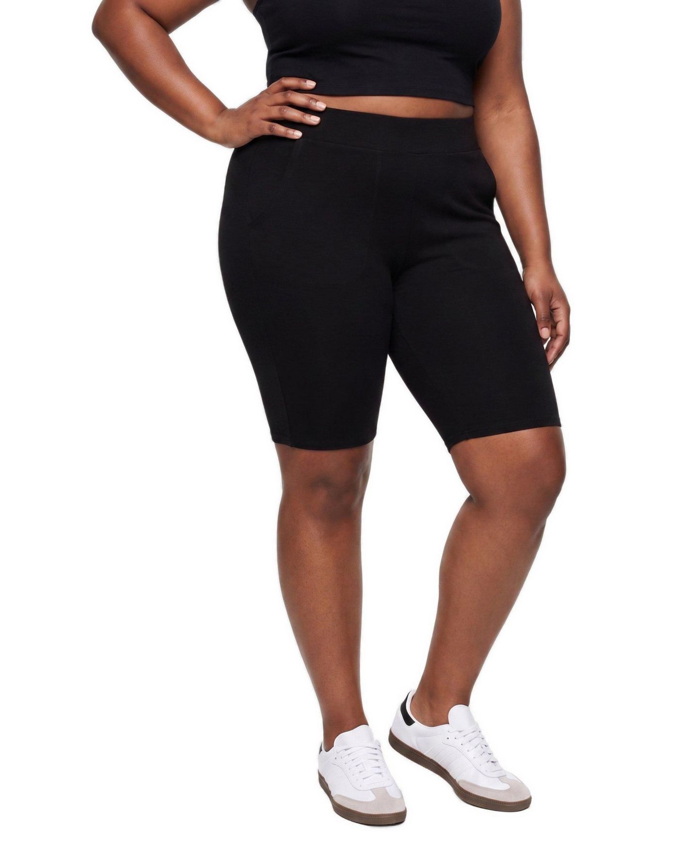 Женские шорты Torrid Plus Size High-Waisted 4-way Stretch Bike Shorts with Pockets, 11" Inseam, цвет: Глубокий чёрный — фото 1