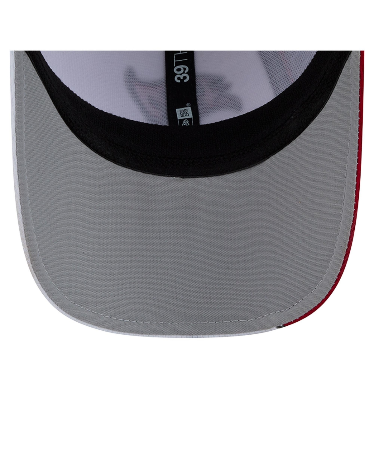 New Era Tampa Bay Buccaneers 39THIRTY Dash Flex Baseball Cap
