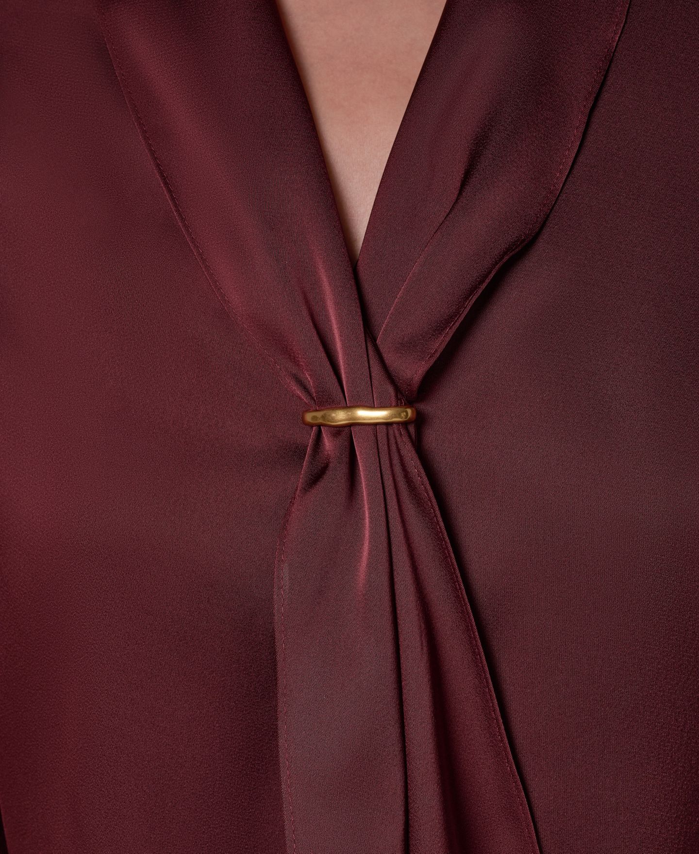 Женская блузка Donna Karan New York Petite Long-Sleeve V-Neck Scarf Detail Blouse, цвет: Чёрный вишнёвый — фото 6