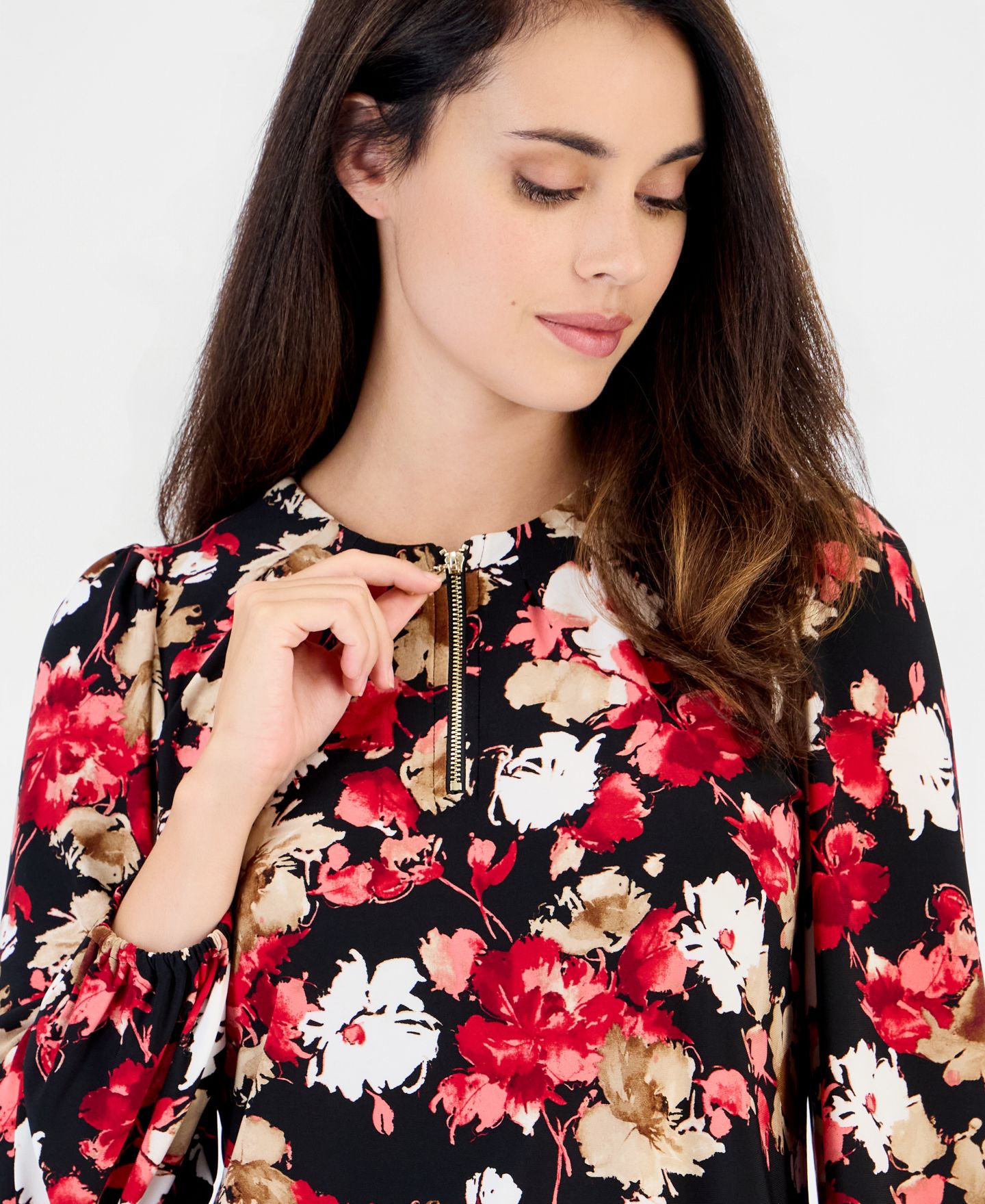 Женская блузка Anne Klein Essentials Petite Floral-Print Long-Sleeve, цвет: Чёрный разноцветный — фото 4