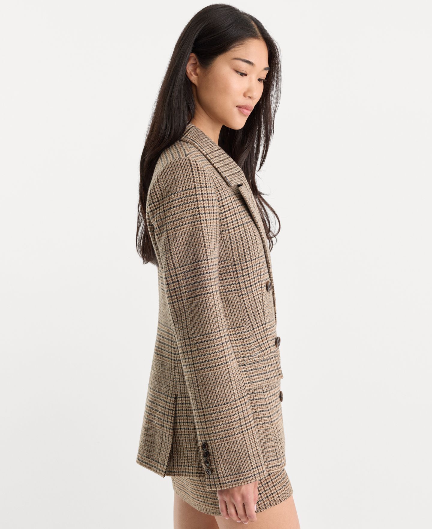 Женский пиджак Good American Plaid Double-Breasted Blazer, цвет: Коричневый клетчатый — фото 3