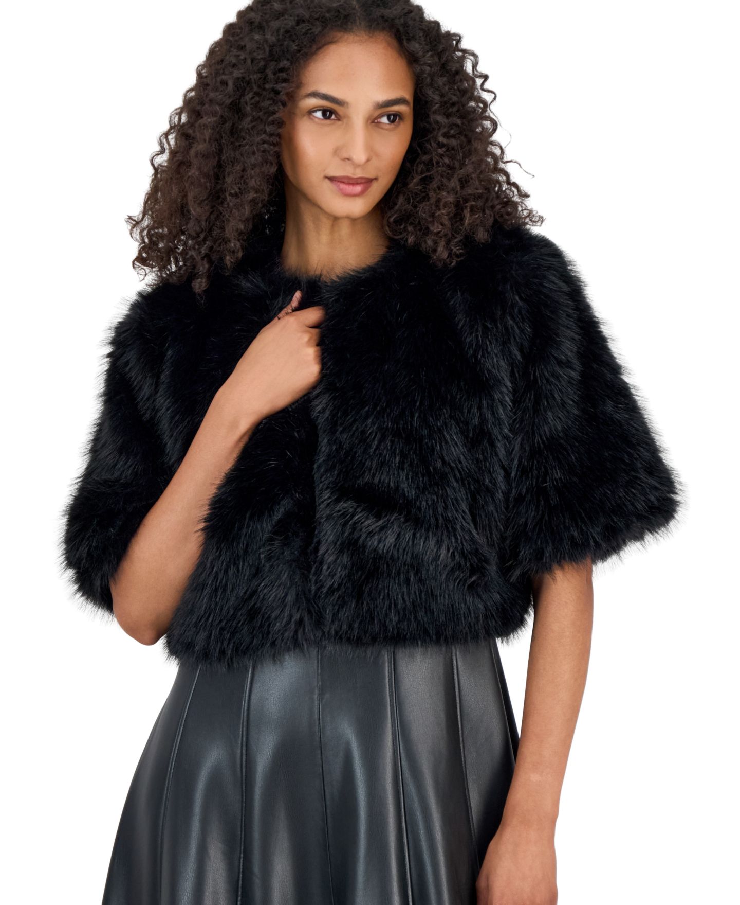Женские болеро Anne Klein Kissing Front Cropped Faux Fur Shrug, цвет: Чёрный — фото 2