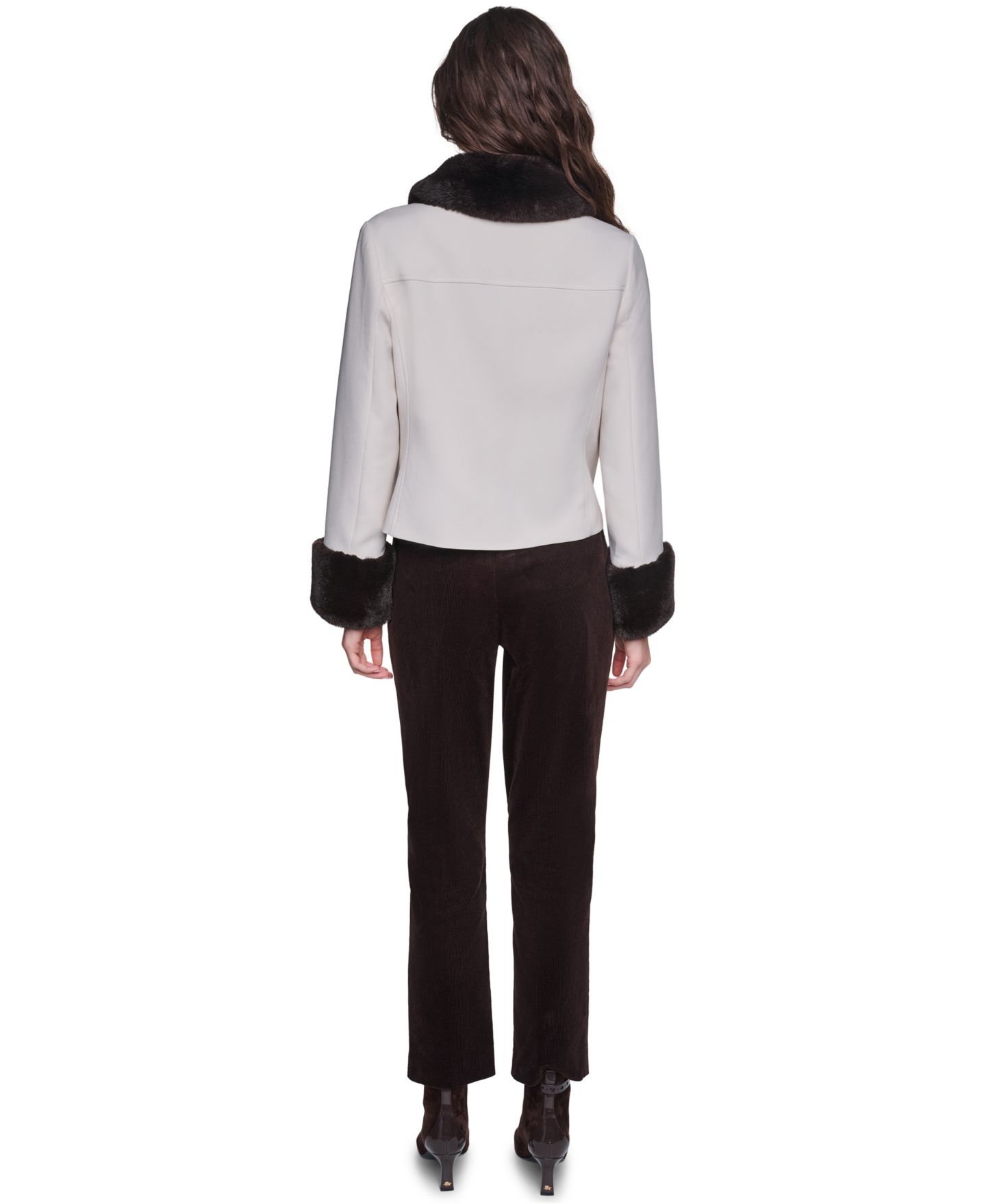 Женская куртка KARL LAGERFELD PARIS Faux-Fur Collar and Cuffs Short, цвет: Берёзовый / Шоколадный — фото 5