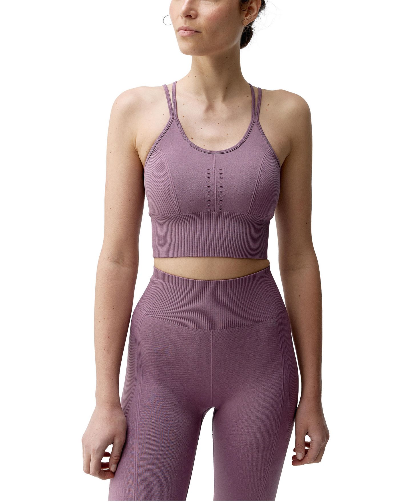 Женский топ Born Living Yoga India Medium Support Seamless Sport, цвет: Amatista — фото 1
