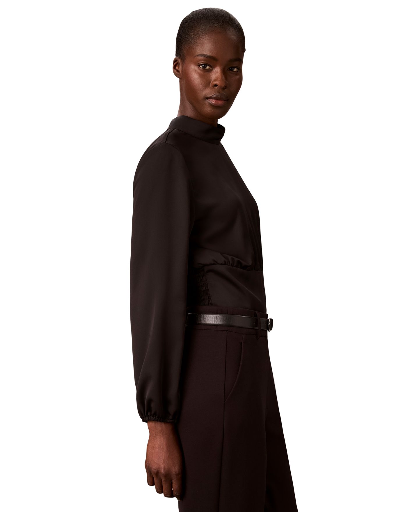 Женская блузка Calvin Klein Smocked Waist Satin Mock Neck Long-Sleeve, цвет: Чёрный — фото 3