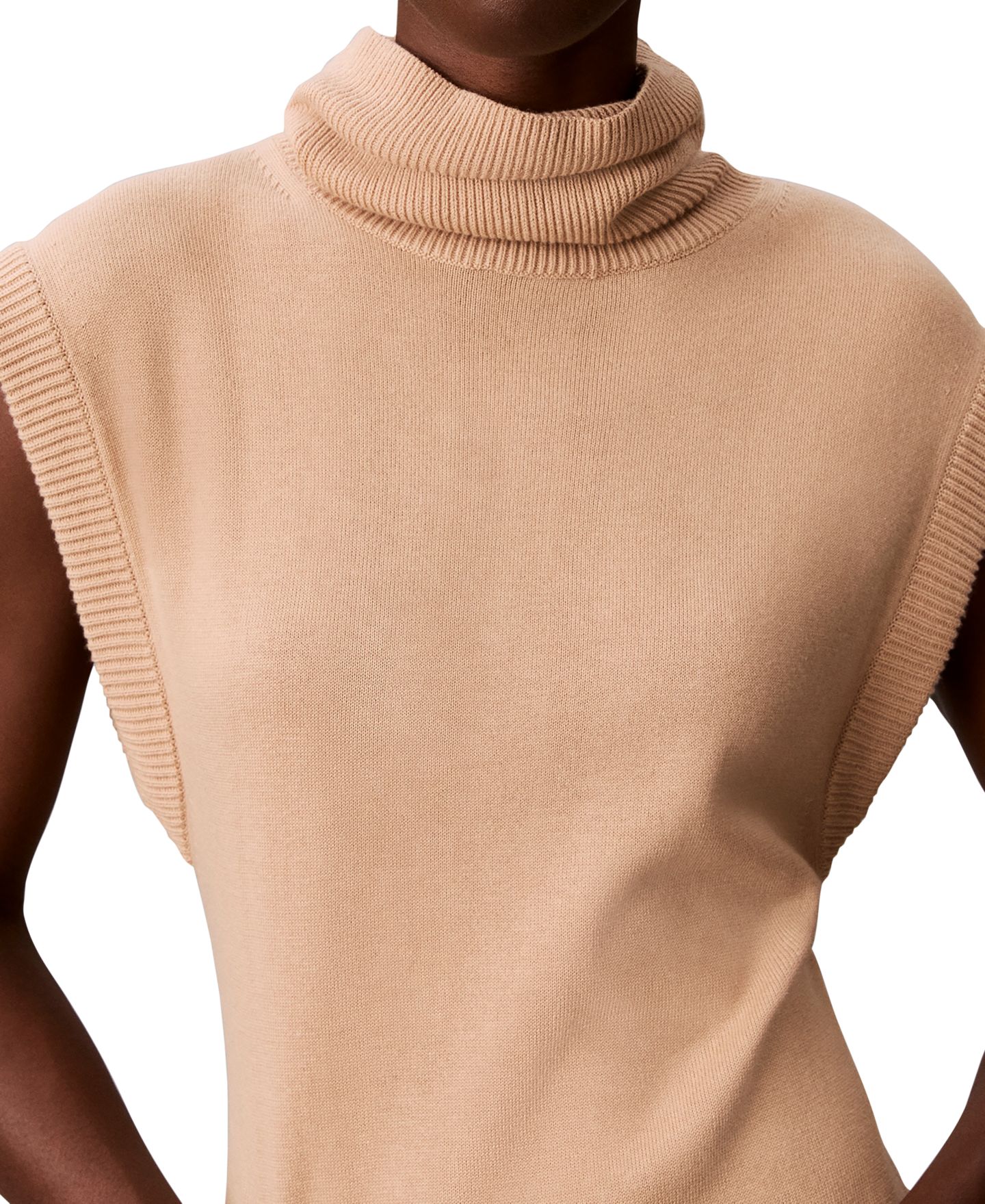 Женское платье Calvin Klein Mock Neck Sleeveless Midi Sweater Dress, цвет: Palomino — фото 6