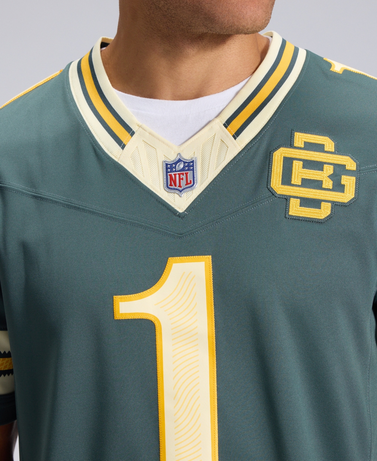 Nike Men's Micah Parsons Green Bay Packers 2026 Rivalries Collection Vapor F.u.s.e Stitched Limited Jersey