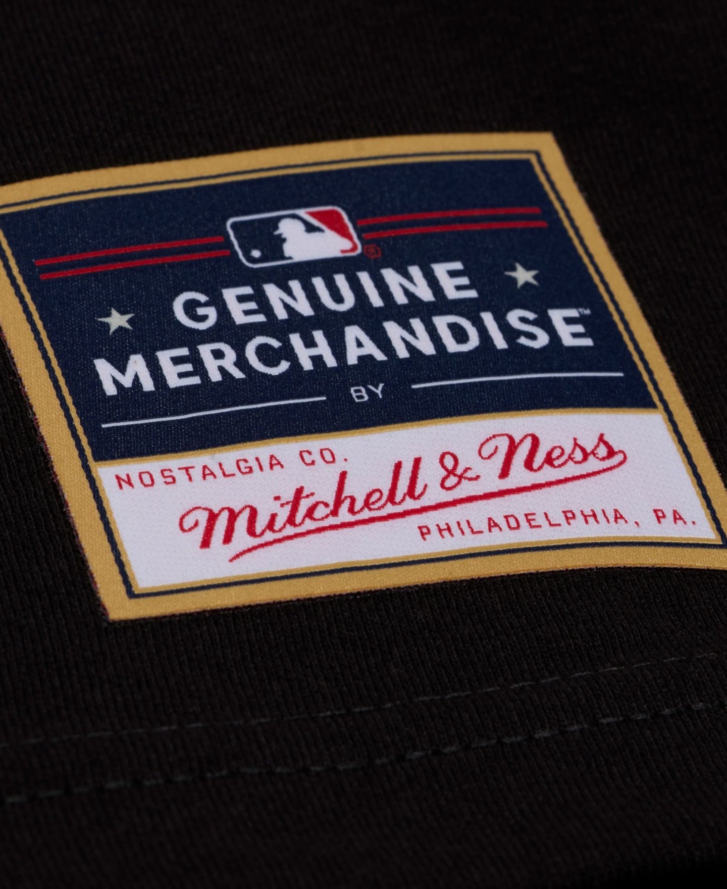 Мужская футболка Mitchell & Ness Black Philadelphia Phillies Chrome Heritage — фото 3